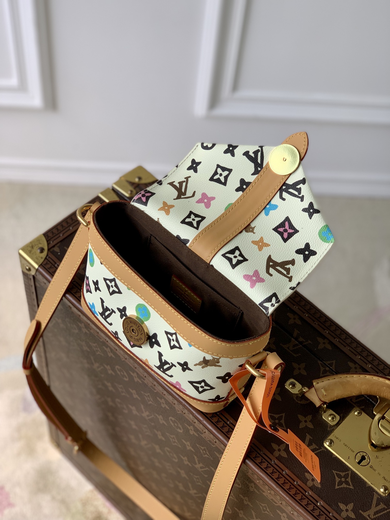 l0*is V*t0n envelope bag-23.5 x 15.5 x 8.5cm