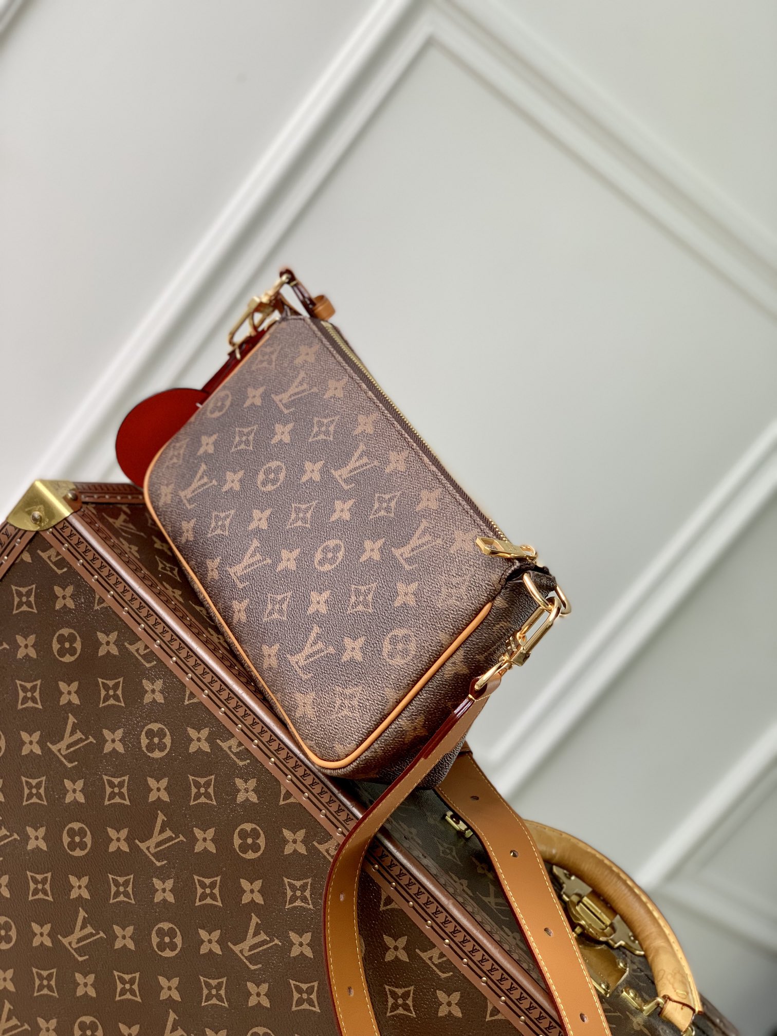 l0*is V*t0npochette accessoire xl m11623-28*16.5*9cm