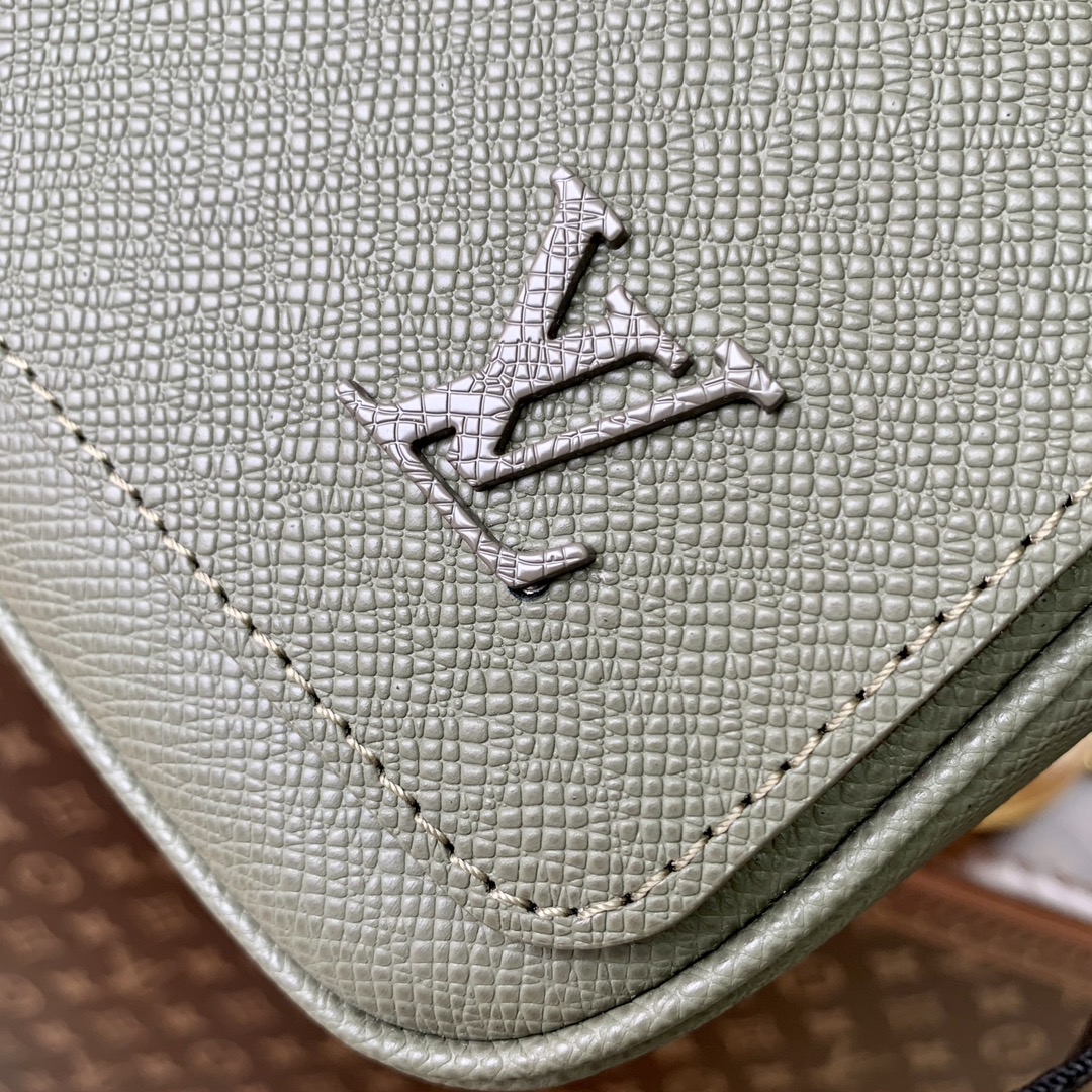 l0*is V*t0n district messenger bag-m46255-26*20*7cm