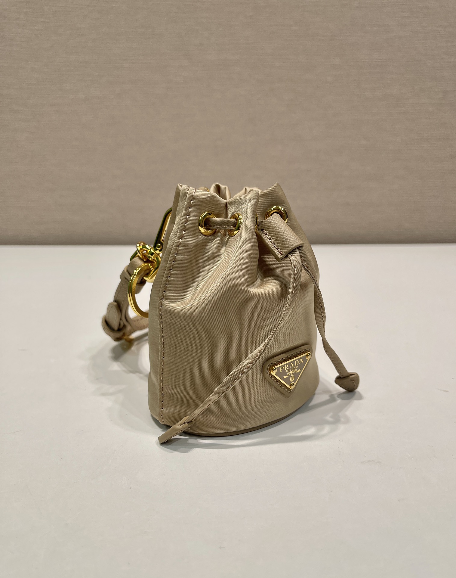 Pra*a 1tt202 re-nylon mini bag-8.5*10.5cm