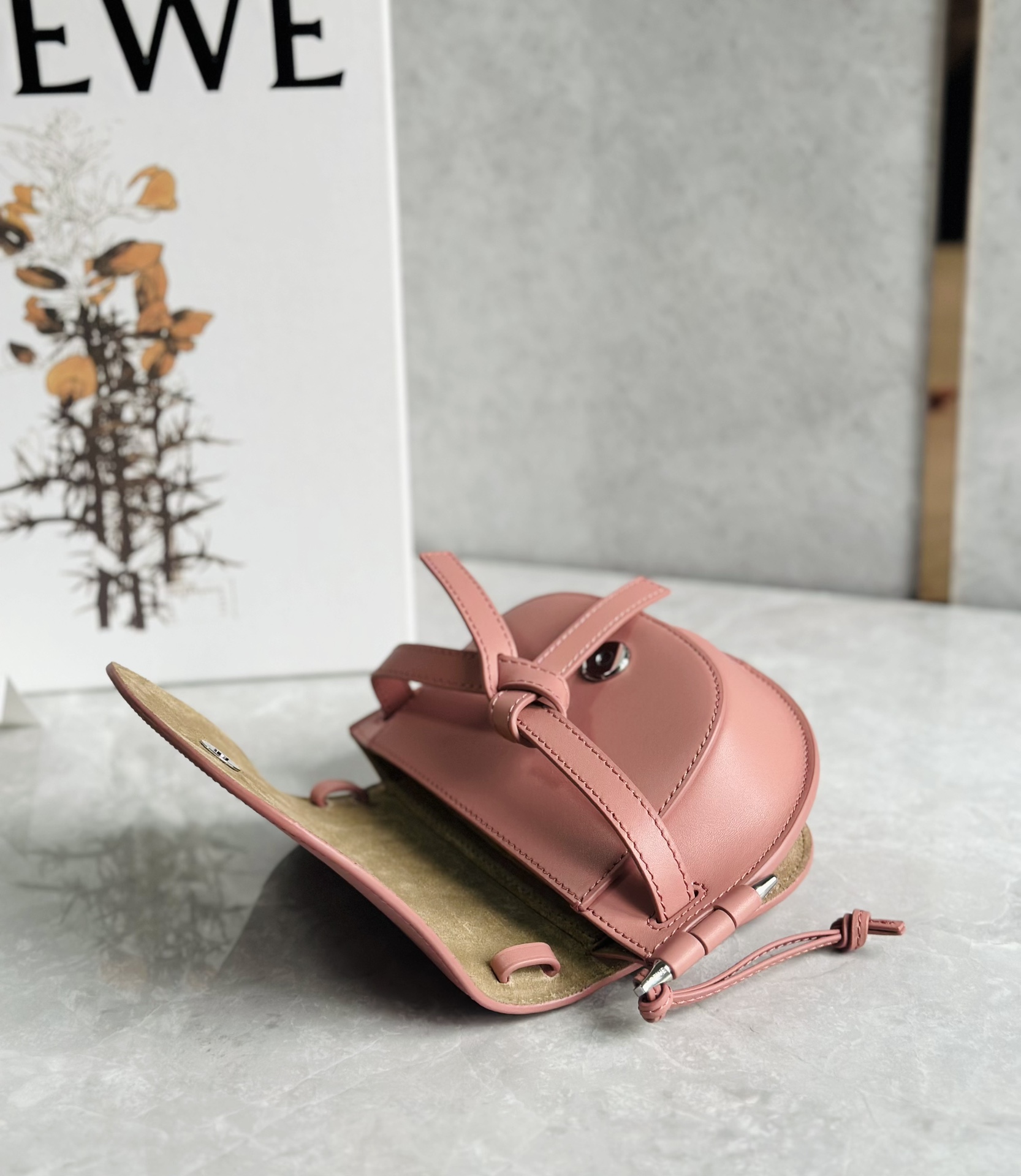 L0ew* mini puzzle gatedual bag-21*12.5*9cm