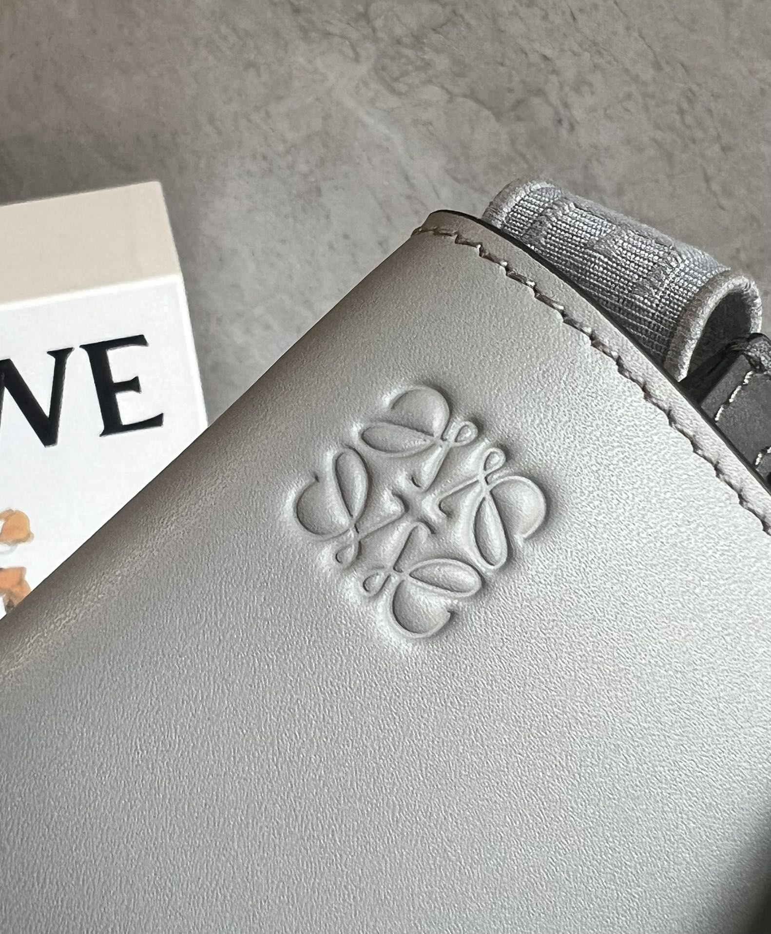 L0ew* mini puzzle gatedual bag-21*12.5*9cm