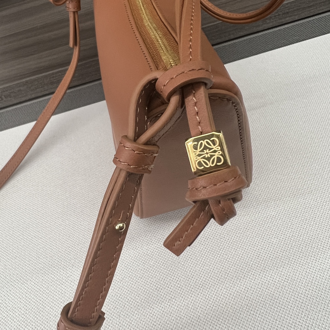 L0ew* hammock hobo bag-28*17*9.5cm