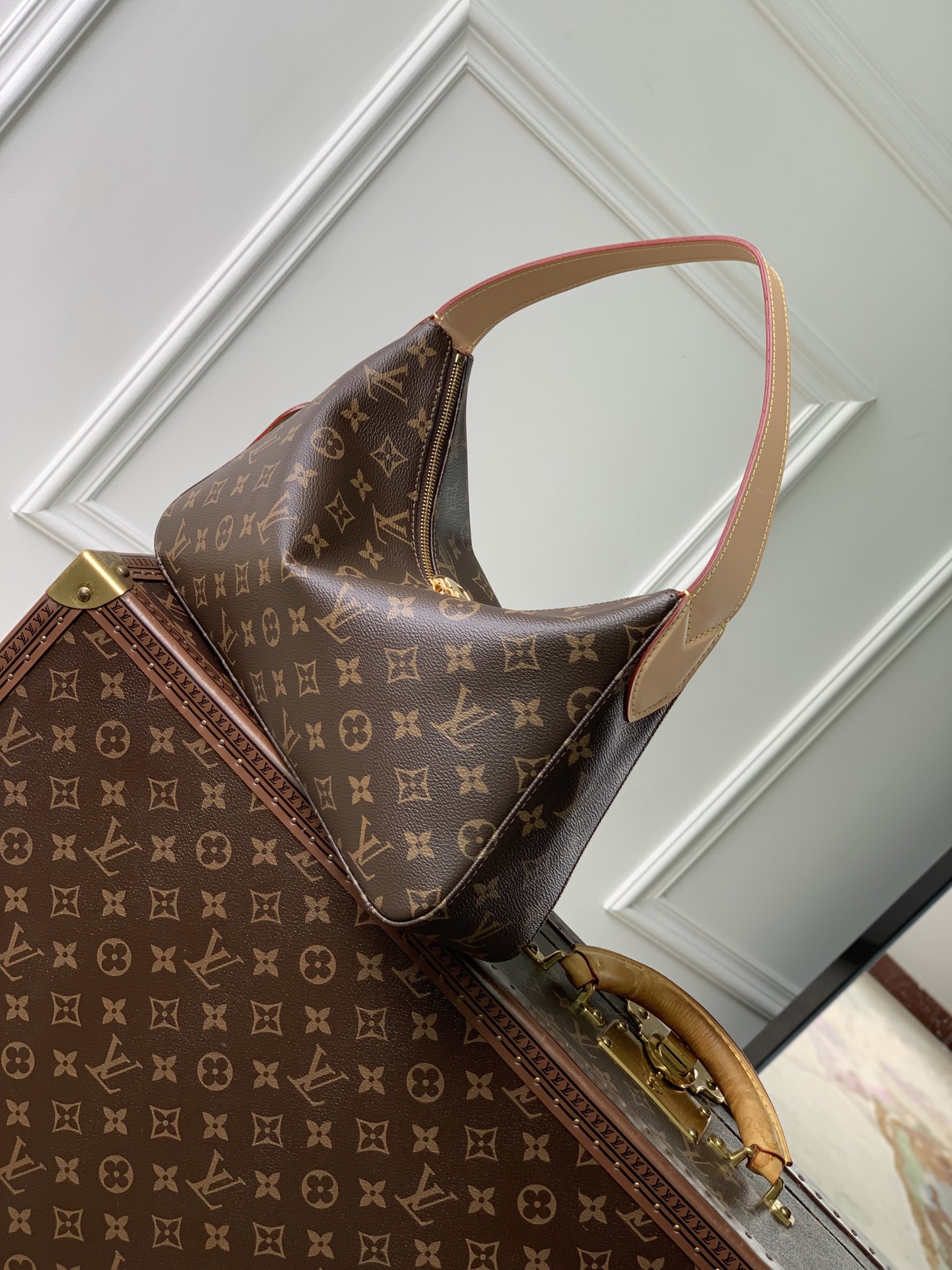 l0*is V*t0n slouchy bag-22 x 9 x 33cm