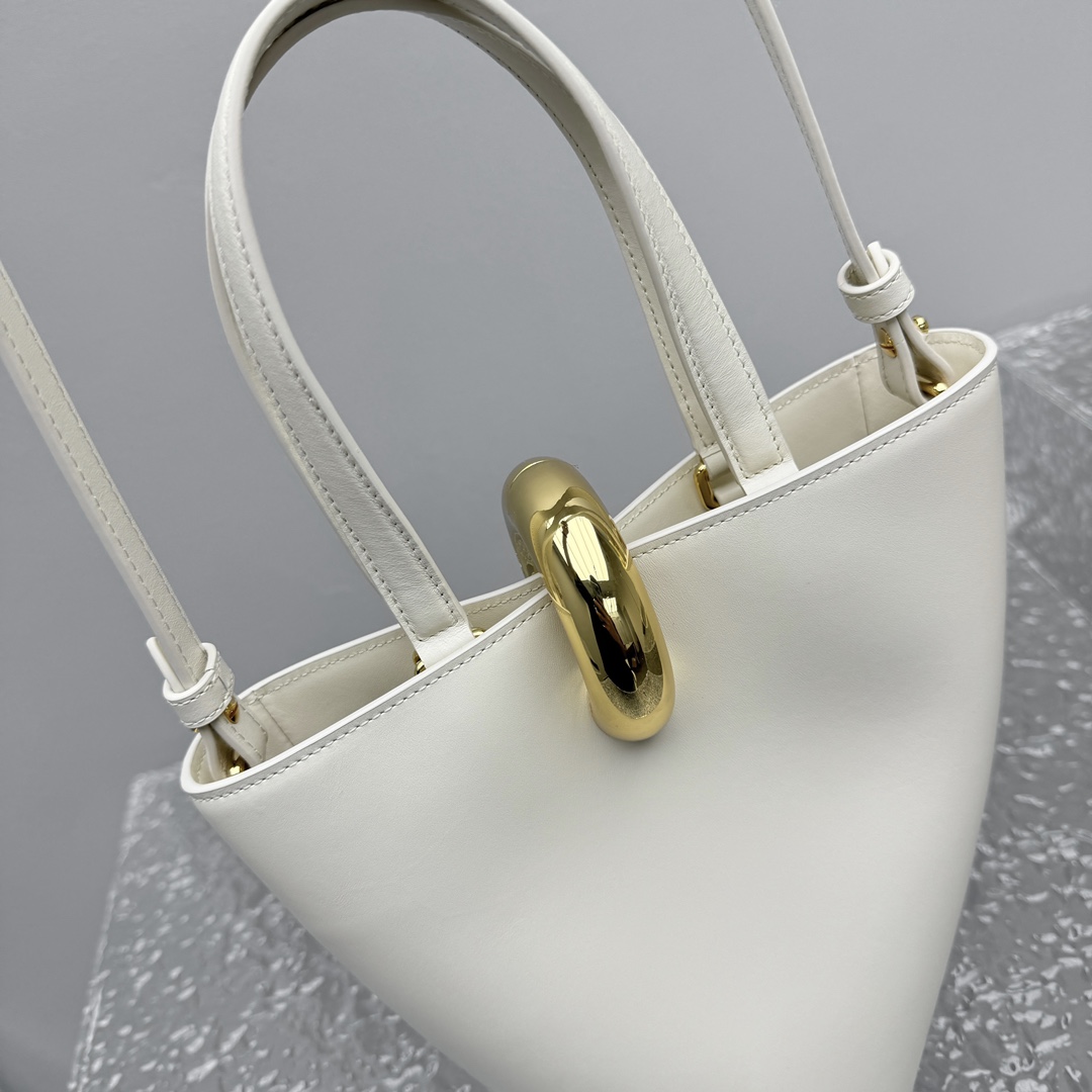 Ja*qvemvs le petit bambo bag-10*10*20cm