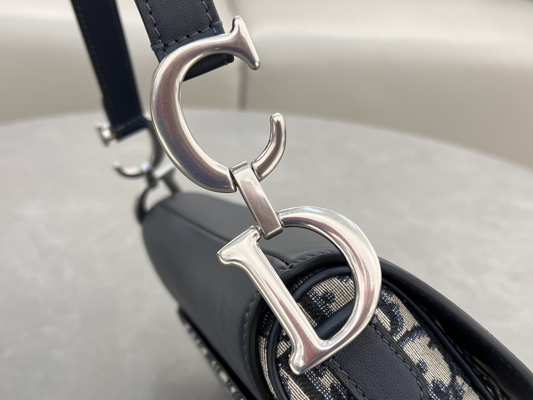 D*or saddle bag-25.5×6.5×20cm