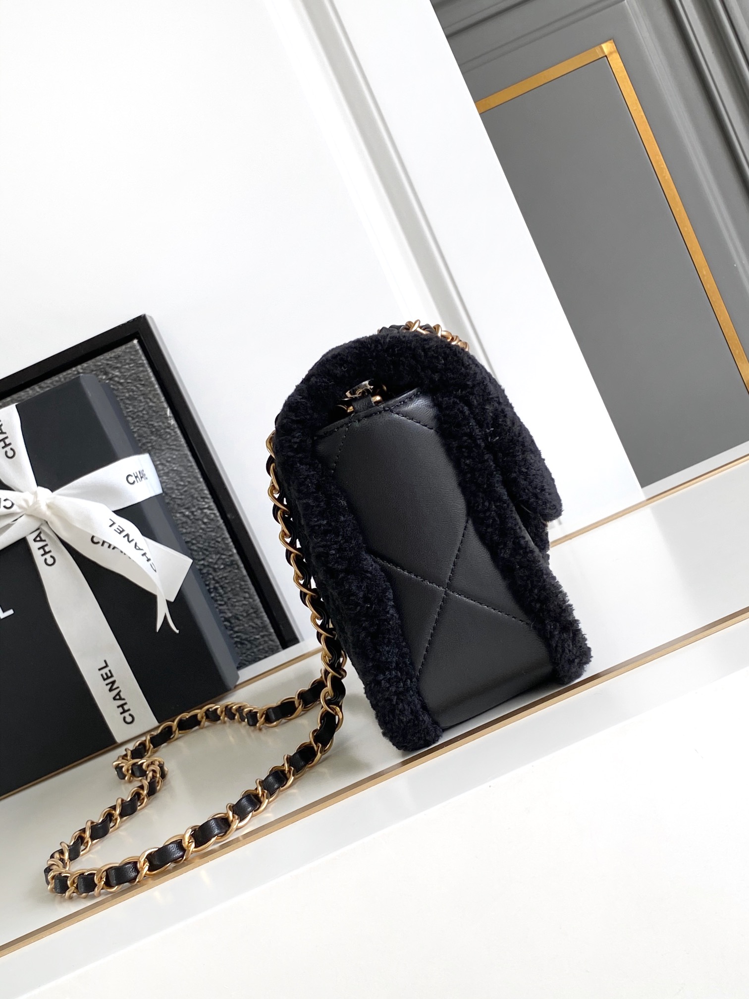 Ch@nel Flap Bag-16 x 23.5 x7.5CM