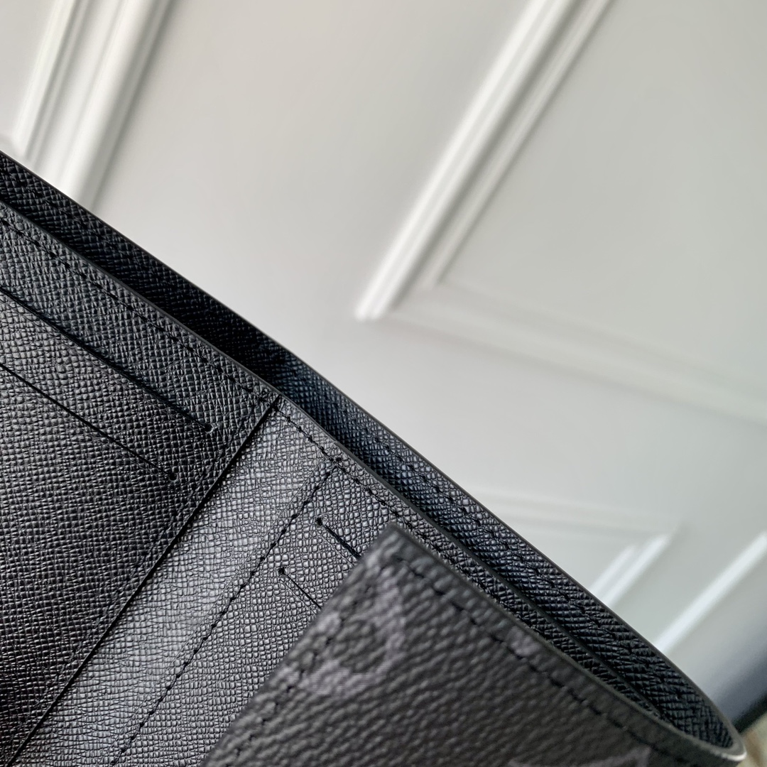 l0*is V*t0nvictor wallet-m12598-11.5 x 9 x 2.5cm