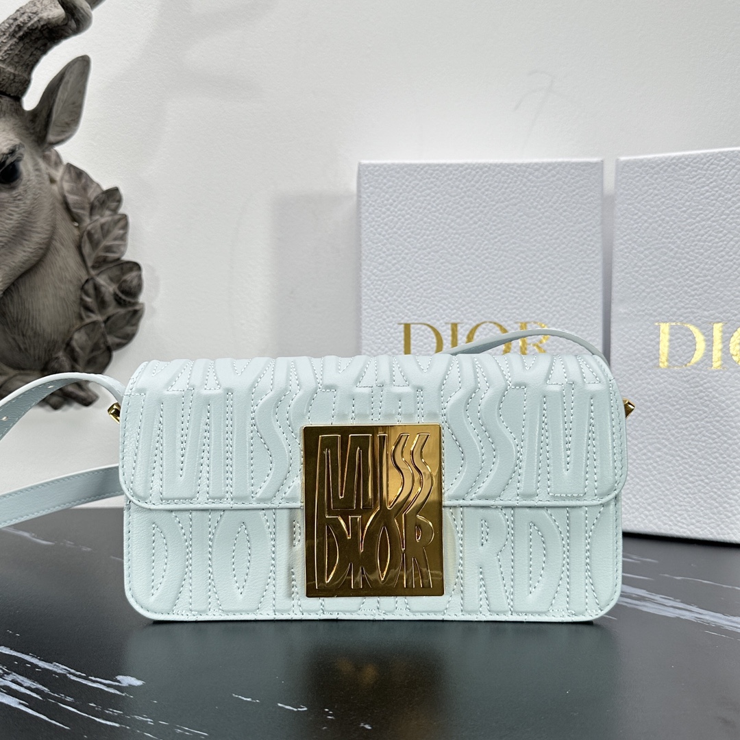 D*or miss D*or allover bag-22*11*6cm