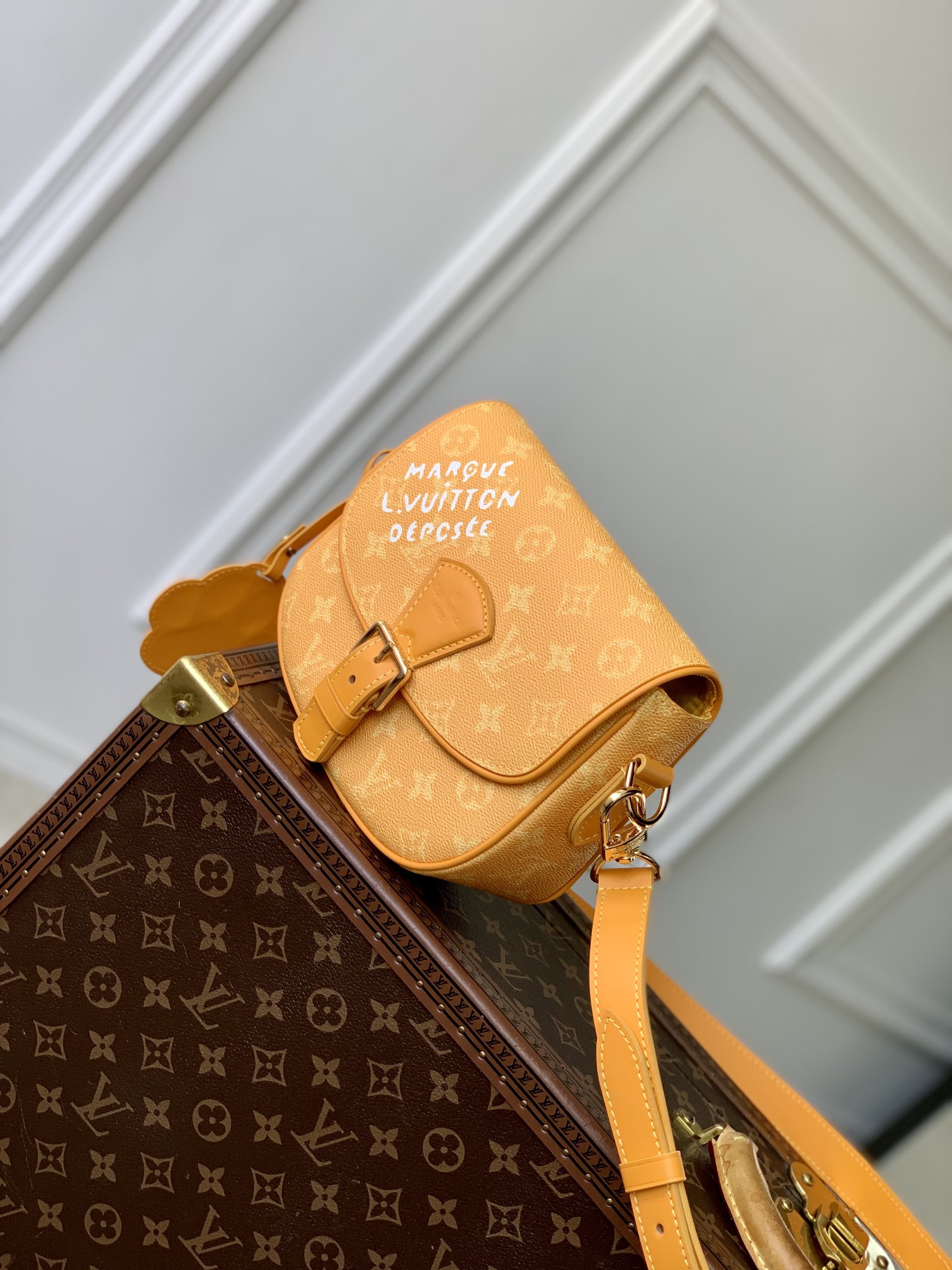 l0vis Vvtt0n montsouris bag-m47060-20 x 17 x 7cm