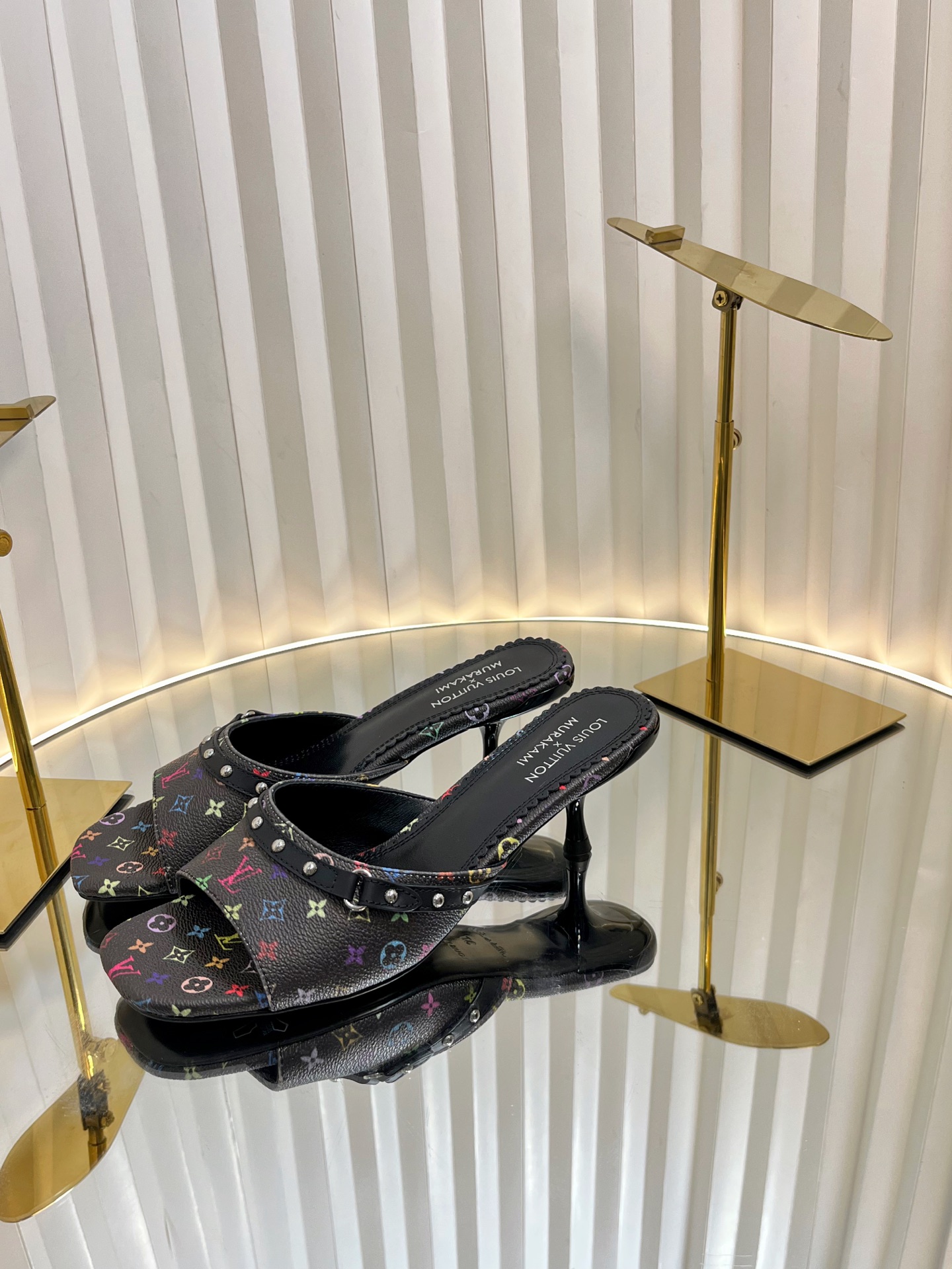 l0vis Vvtt0n sandals-5cm