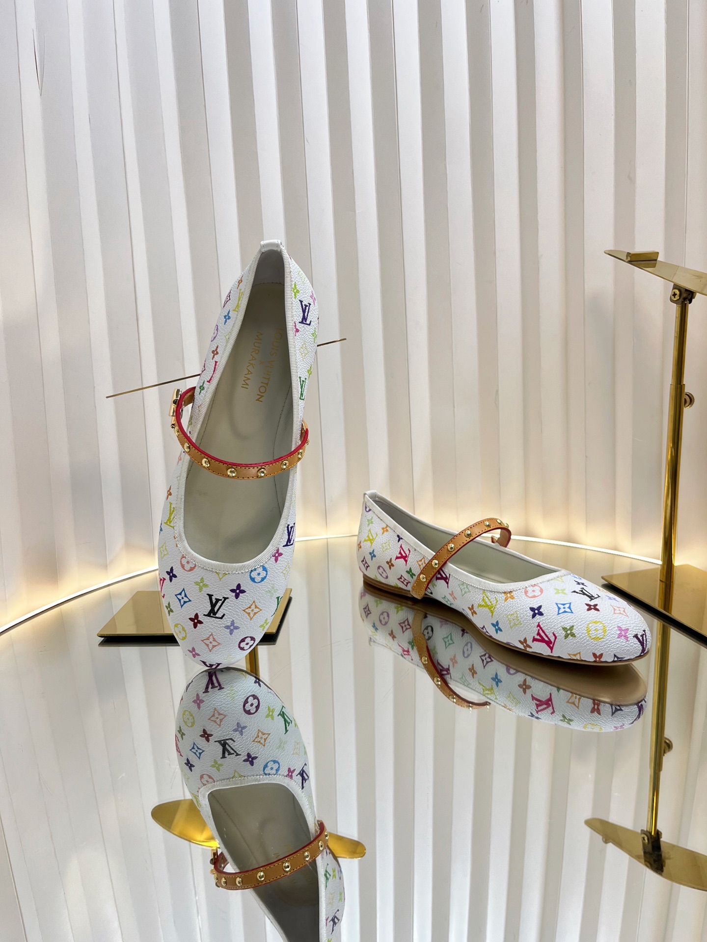 l0vis Vvtt0n romy flat ballerina takashi murakami white (women