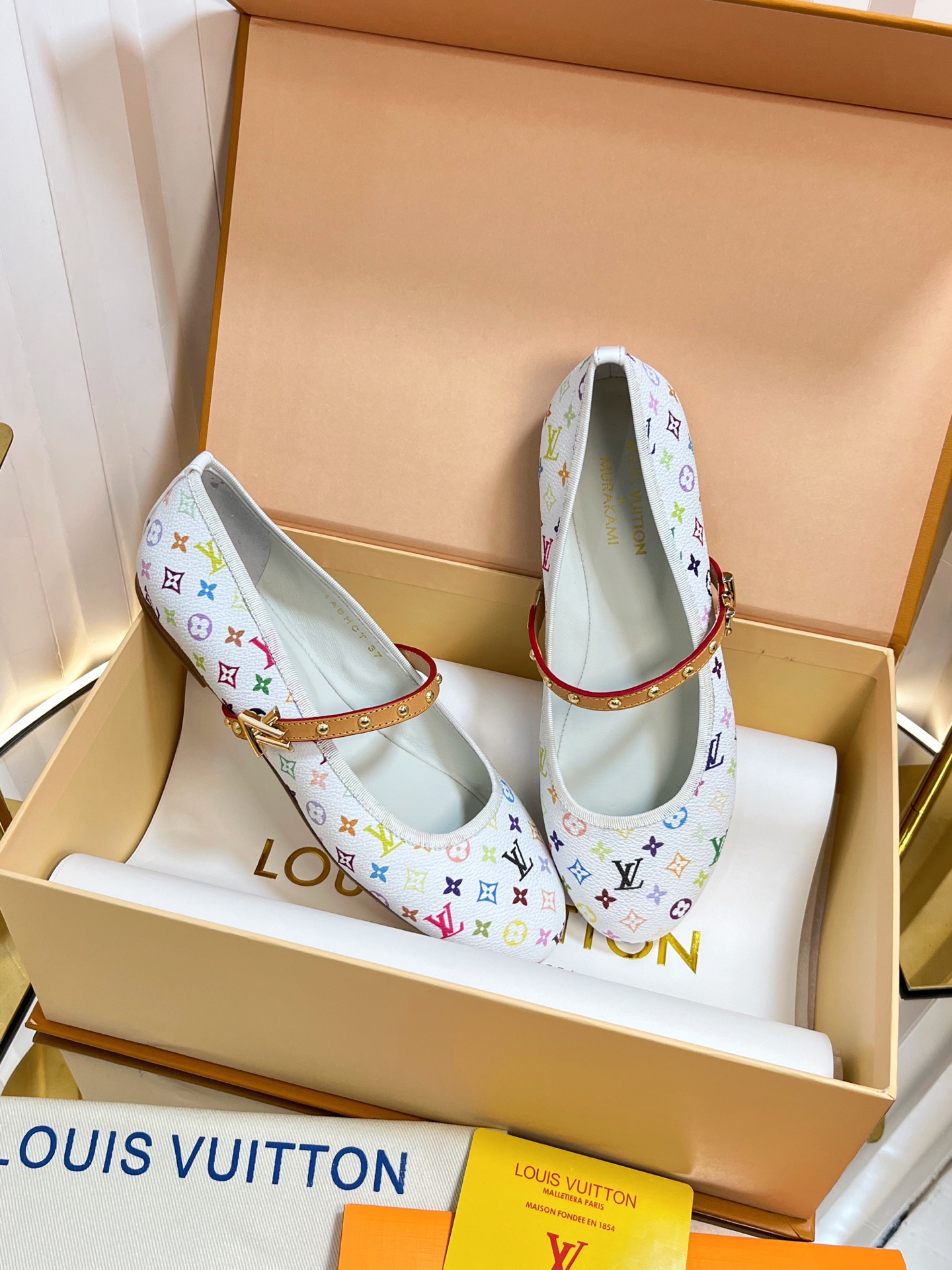 l0vis Vvtt0n romy flat ballerina takashi murakami white (women