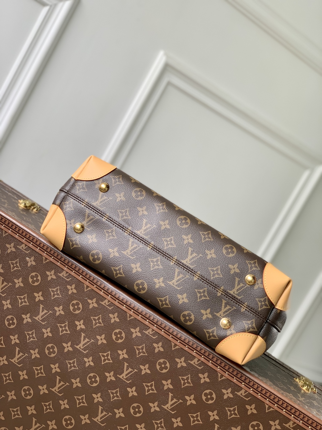 l0vis Vvtt0n hide away bag-m14473-26 x 18 x 36cm