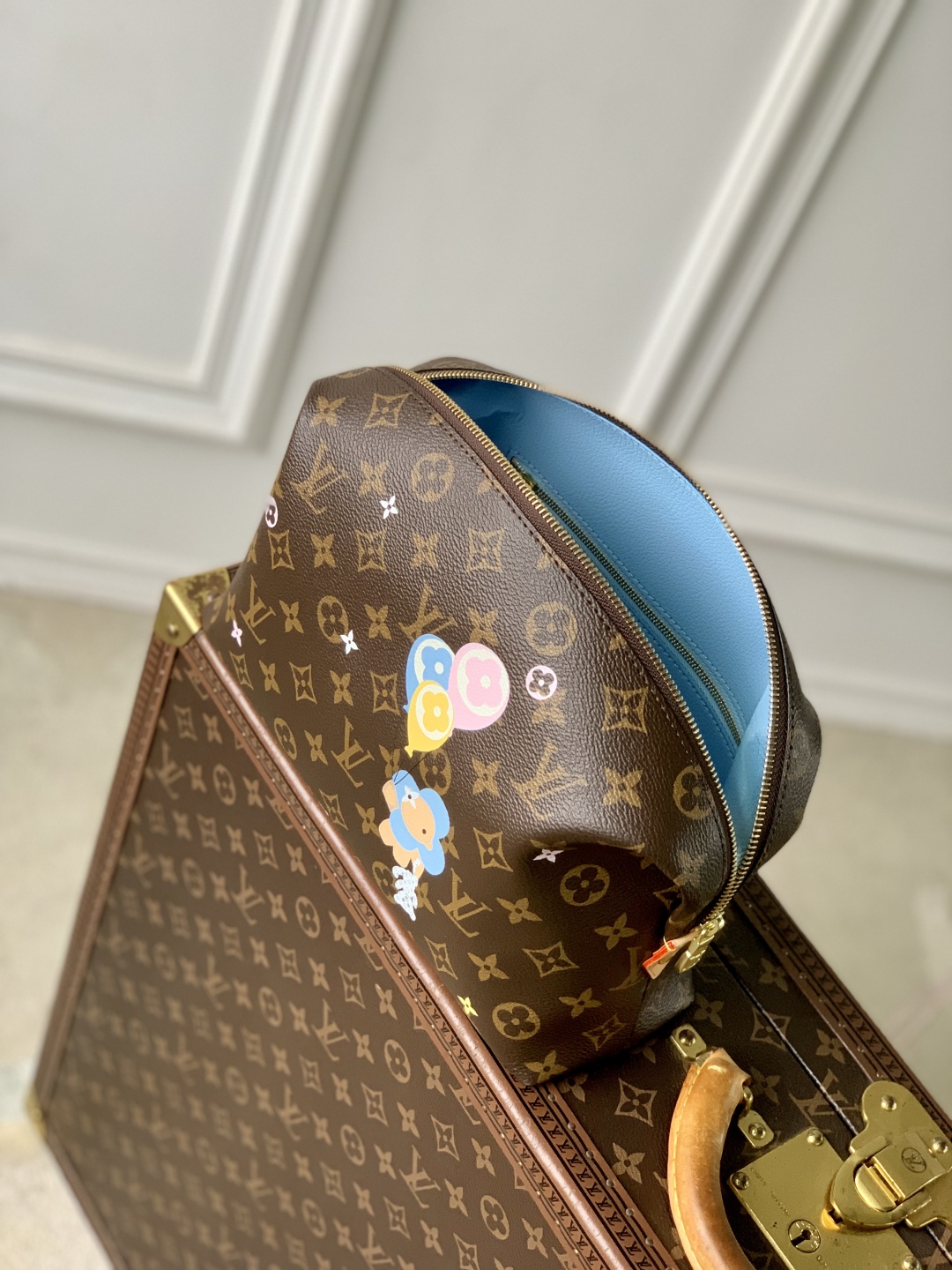 LV Cosmetic Pouch GM Other Monogram Canvas -18 x 9 x 27CM
