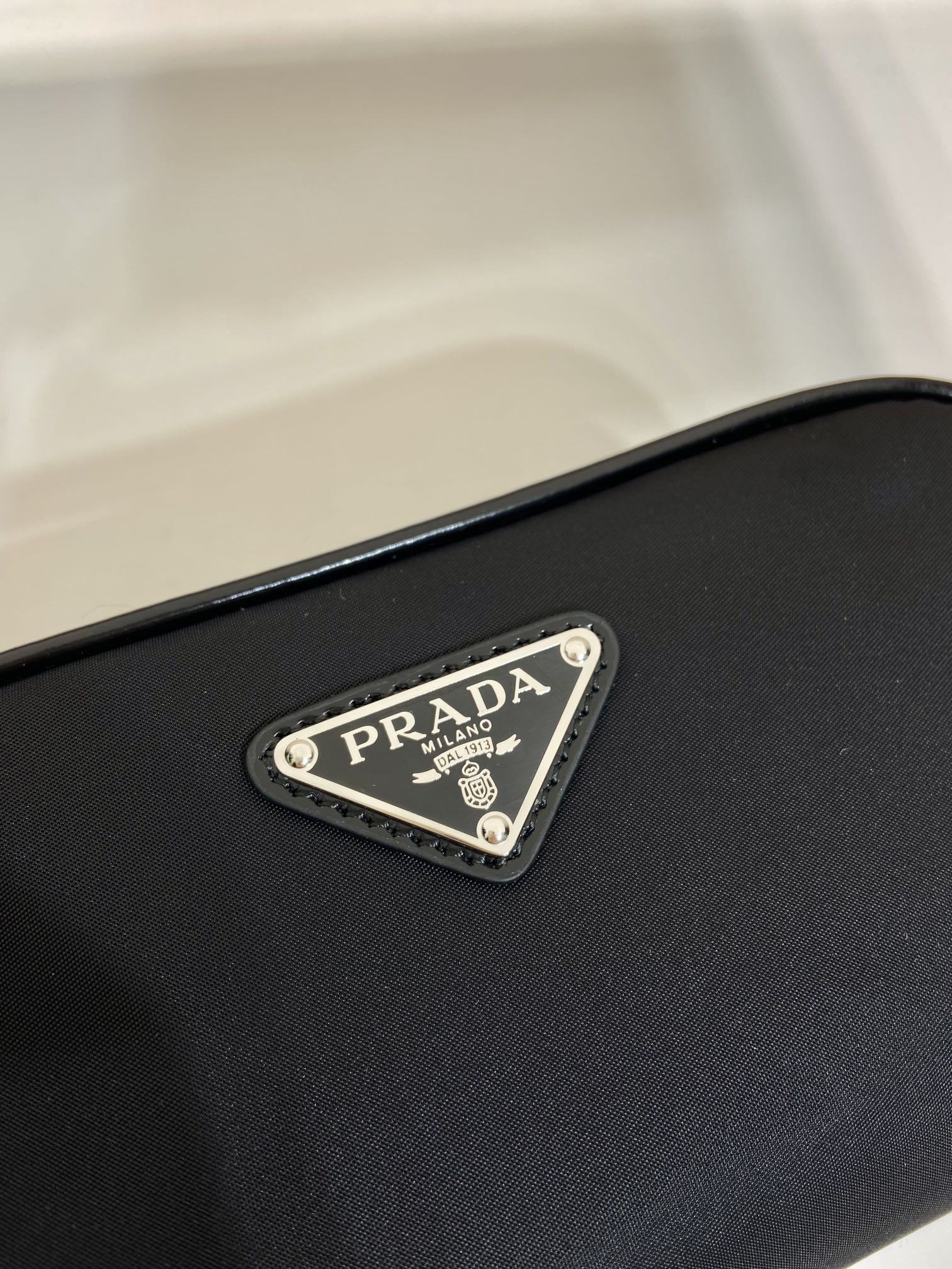 Pra*a pouch 2ne063-19*9*7cm