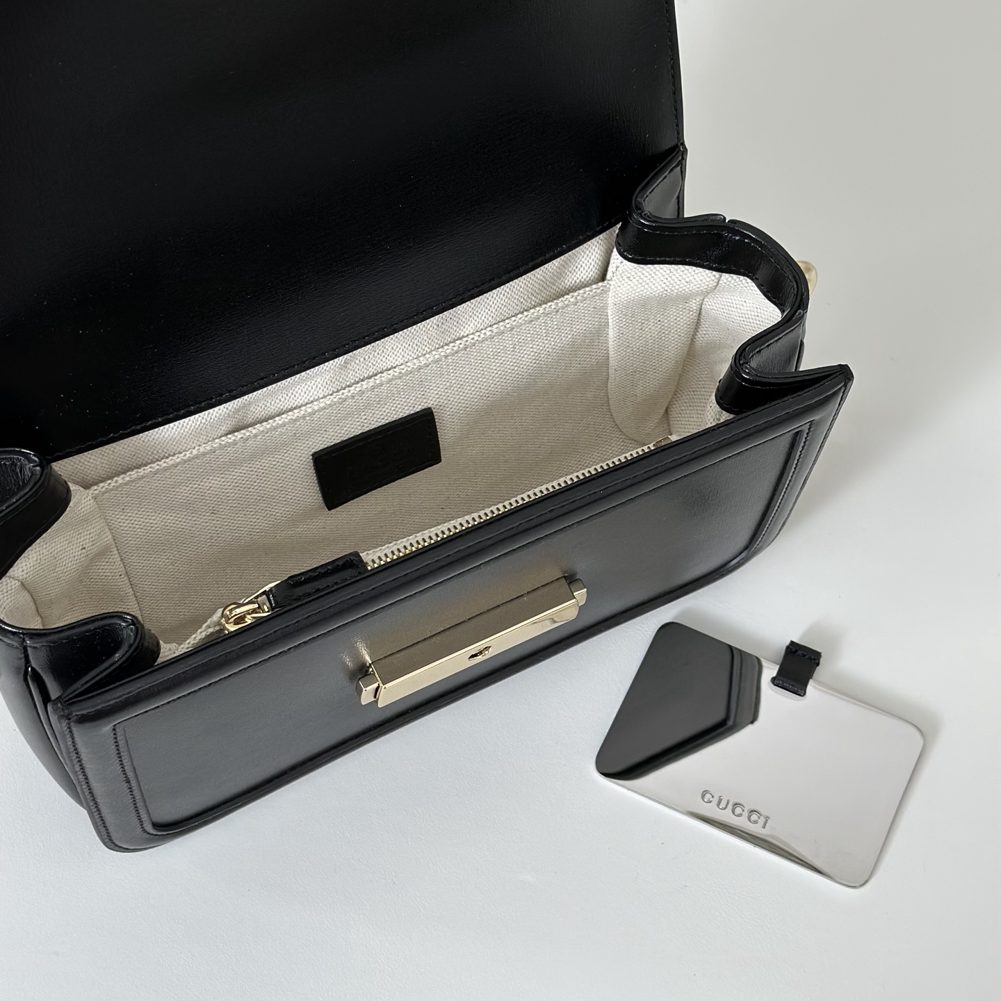 Gv*c go shoulder bag-21.5*14*9cm