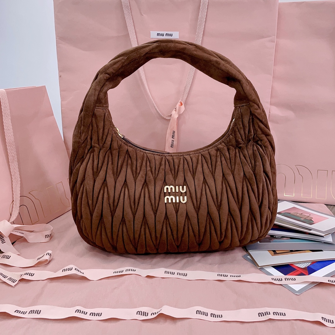 M1v wander bag-29 x 24 x 10cm