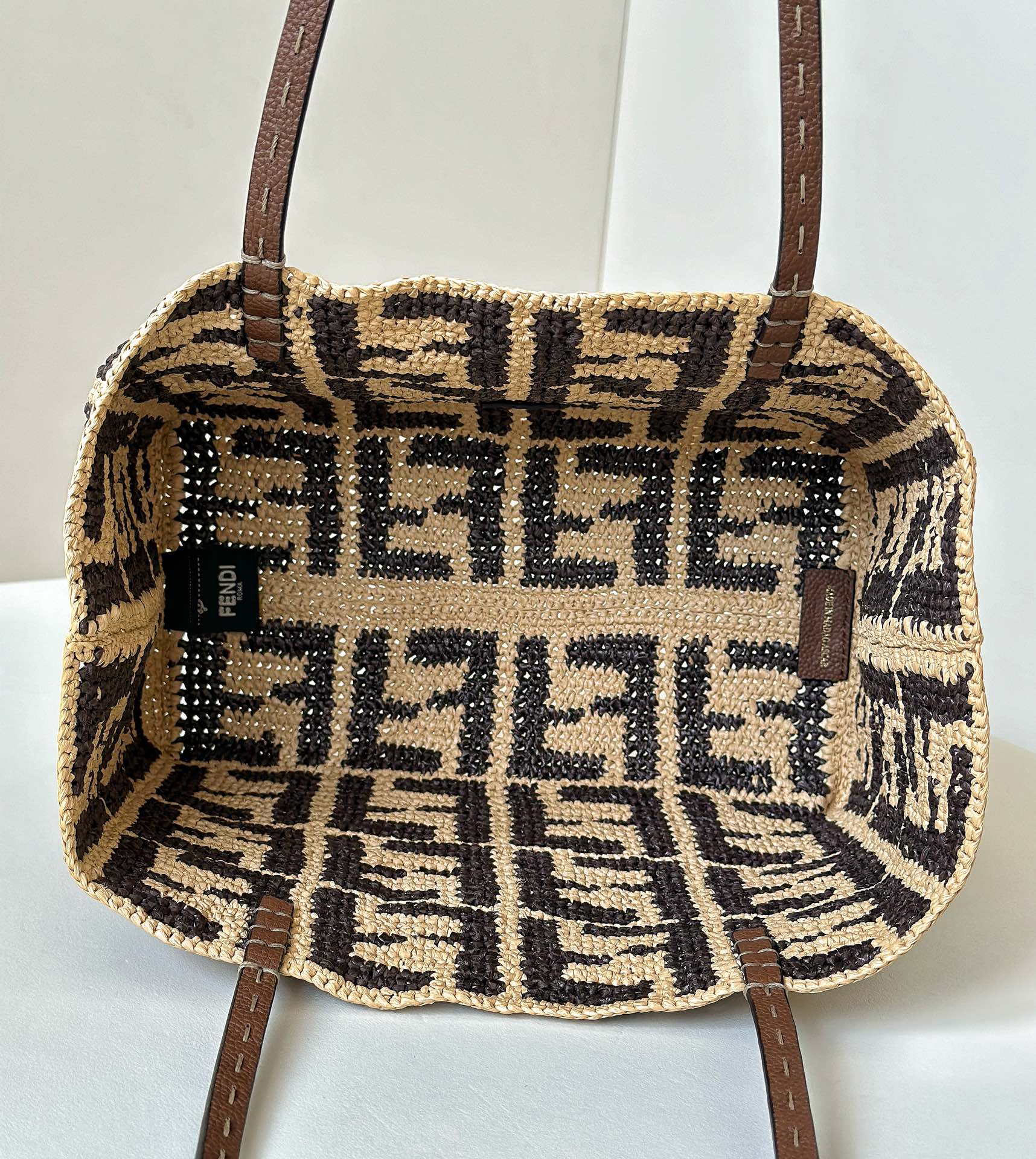F**di tote-23/15/19cm