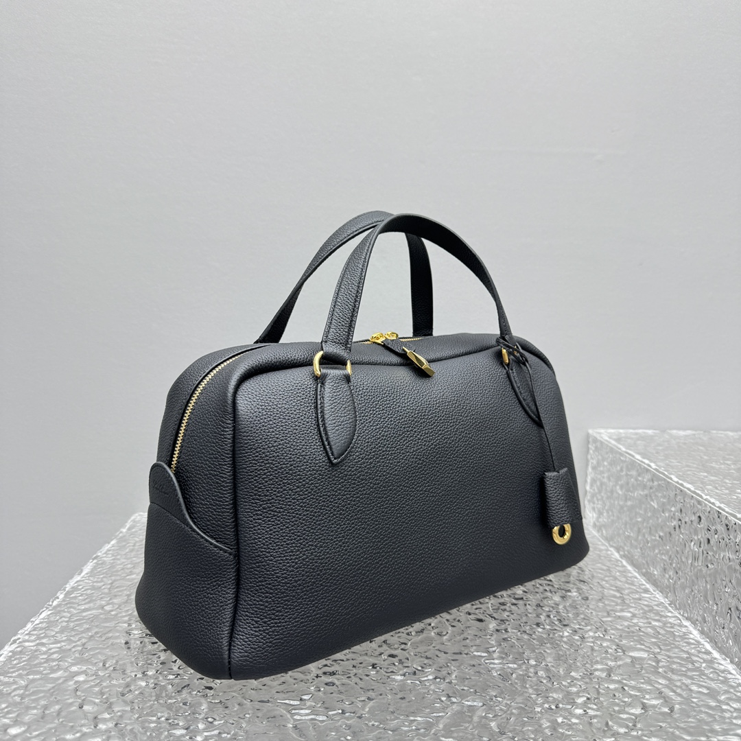 L0r0 P1ana needle bag(black)-38*21*18cm