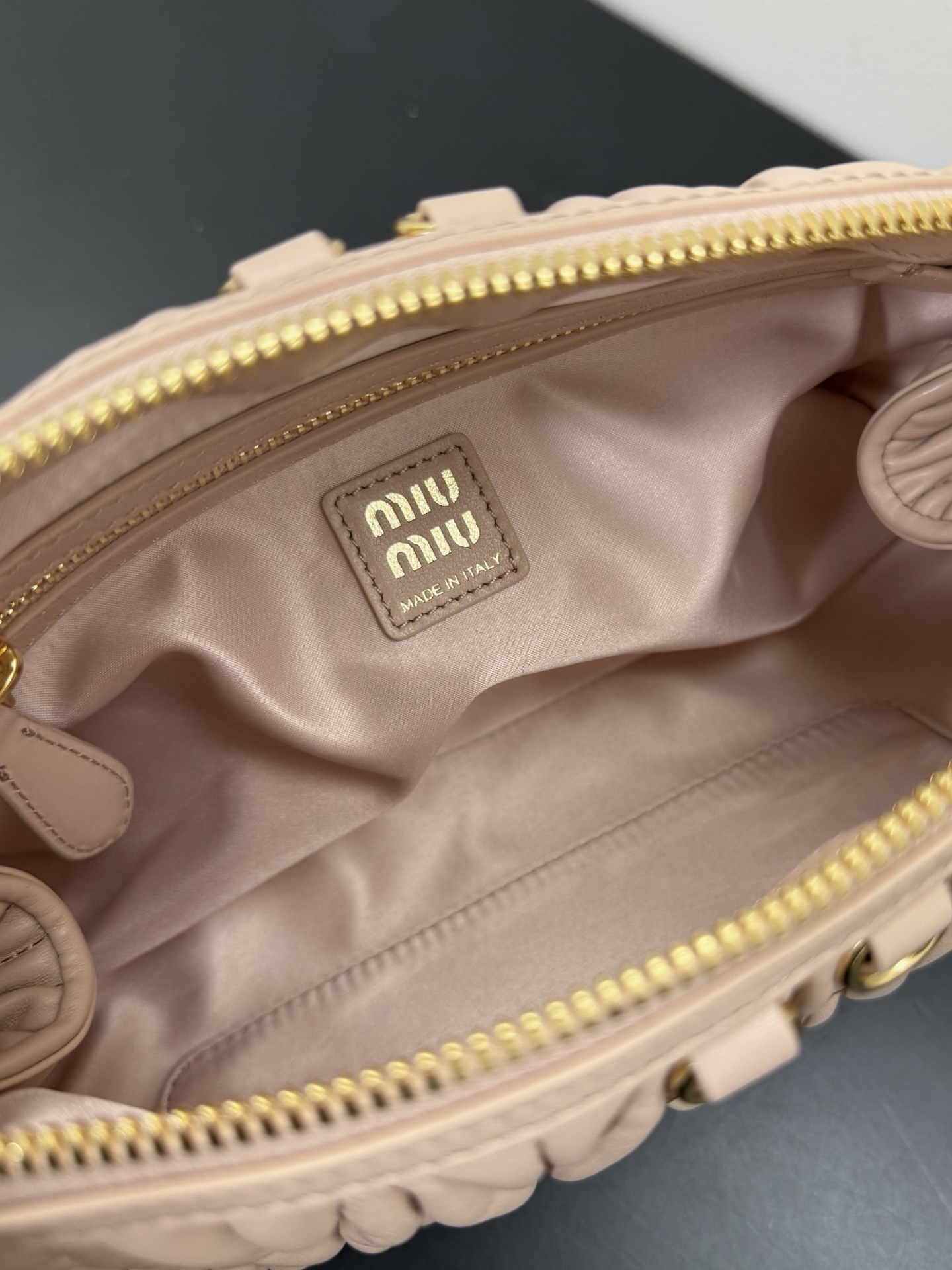 Miu Miu Matelassé Leather Clutch Bag-28* 14.5* 10CM