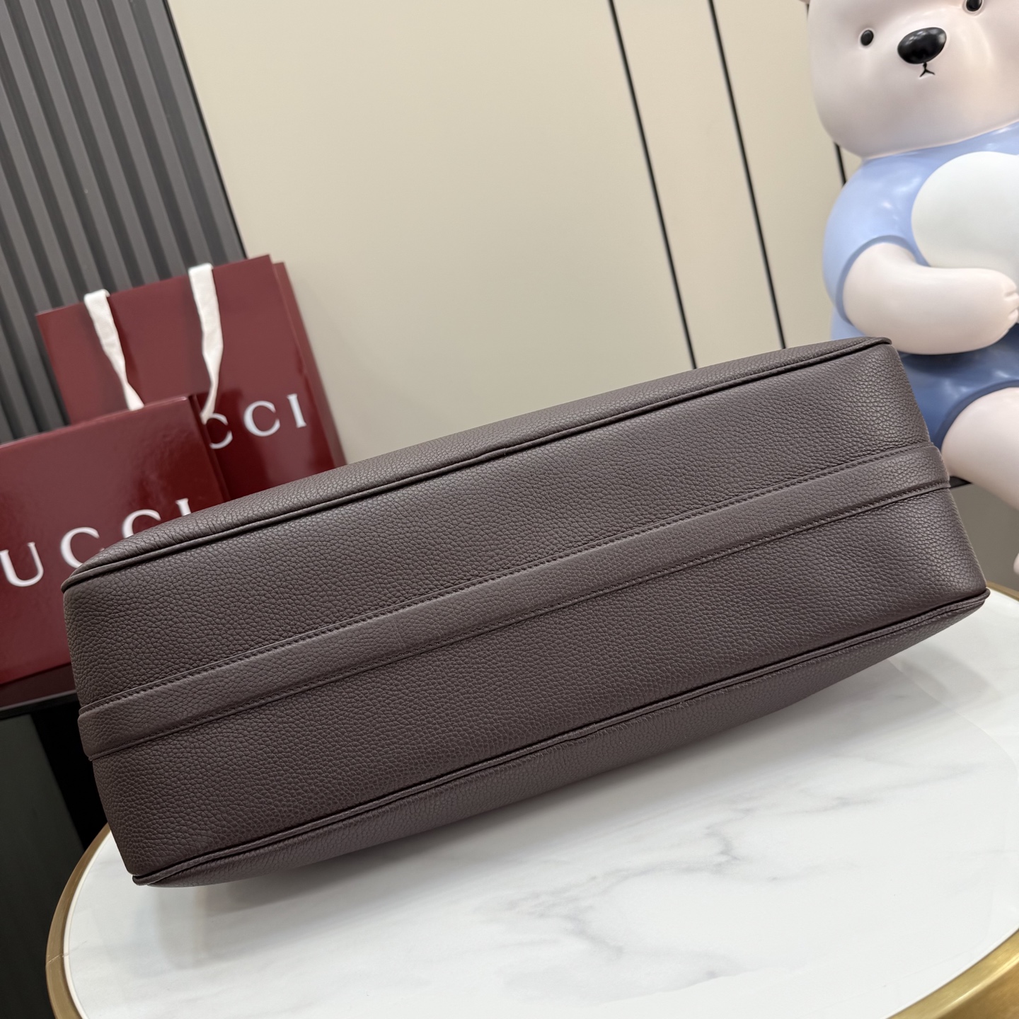 Gv*c*i Grained Leather Crossbody Bag-44*21*15CM