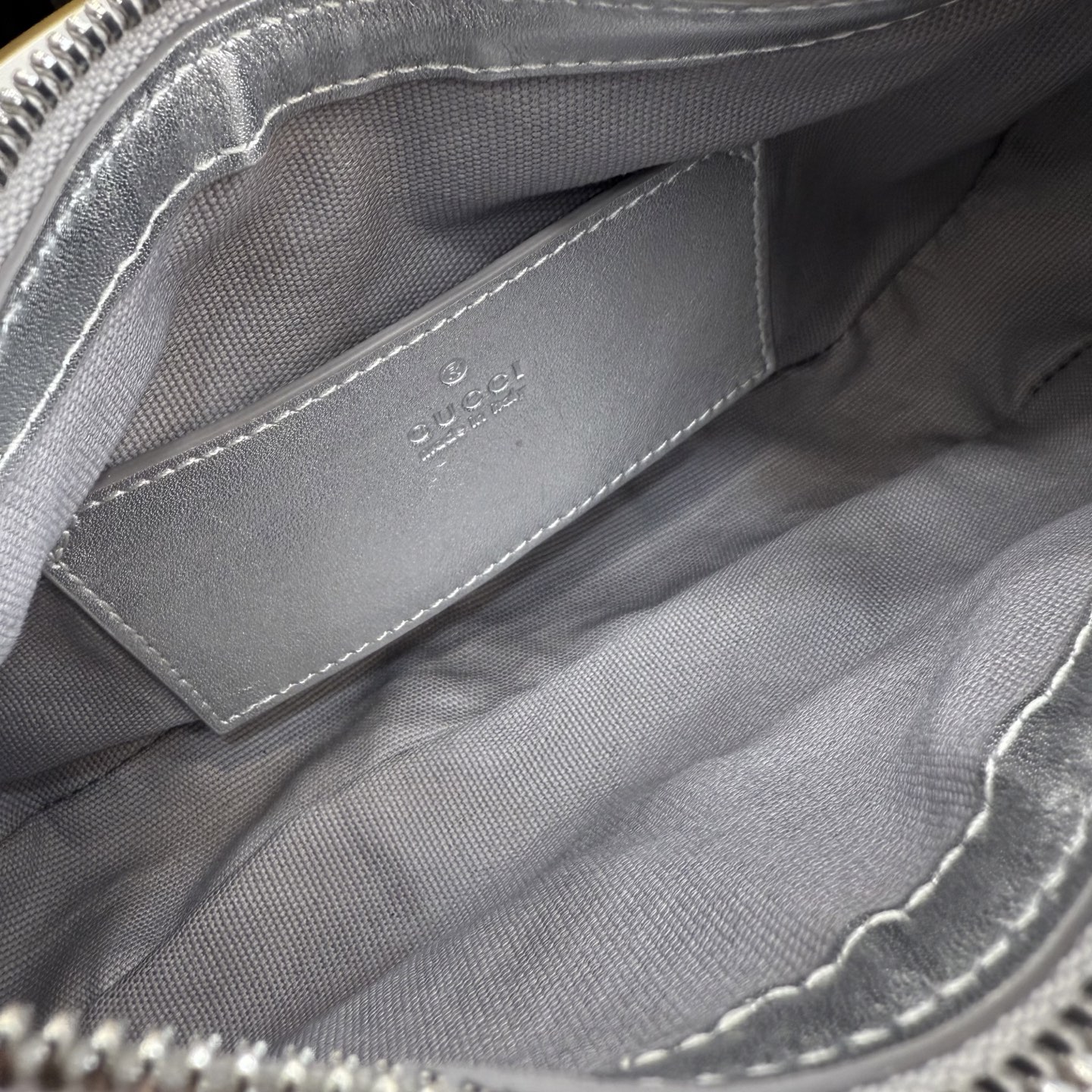 GG Emblem Small Shoulder Bag-24*16.5*5.5CM