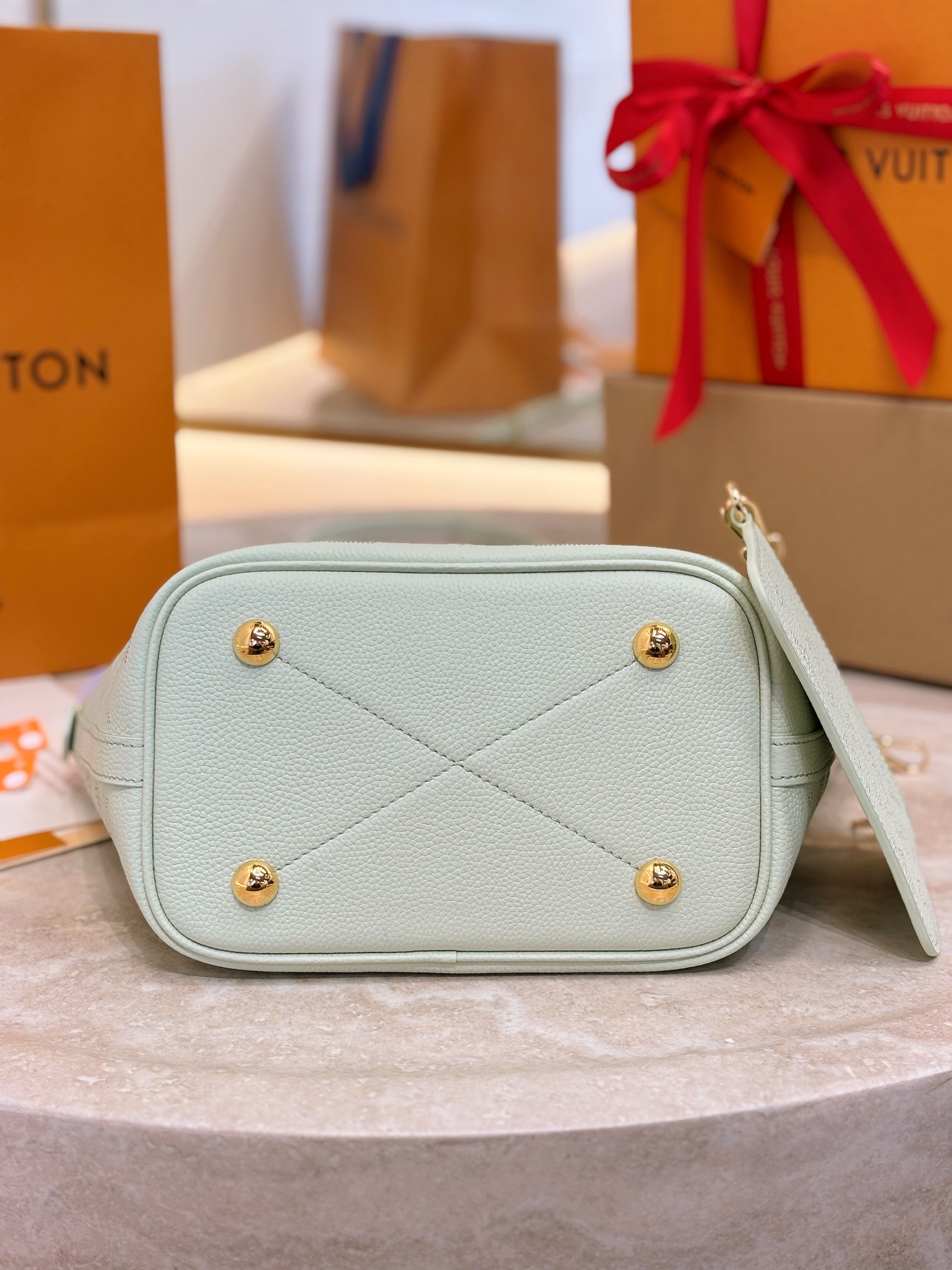 L0vis Vvtt0n Blossom PM Mahina - Bags and Small Leather Goods-20*20*12.5CM