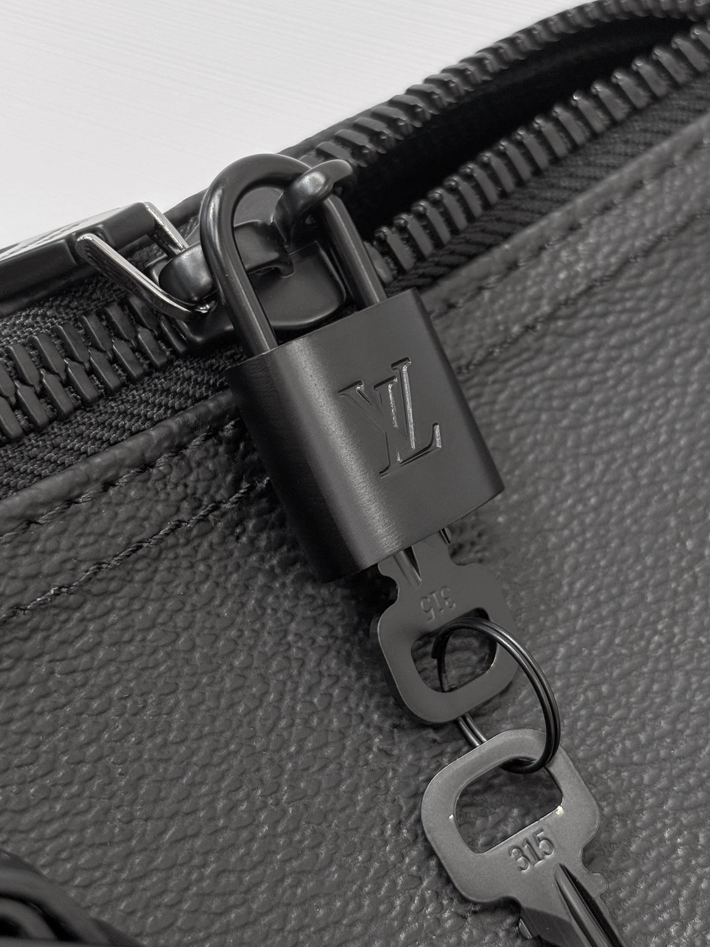 L0vis Vvtt0n Keepall Bandoulière 45-45x27x20CM