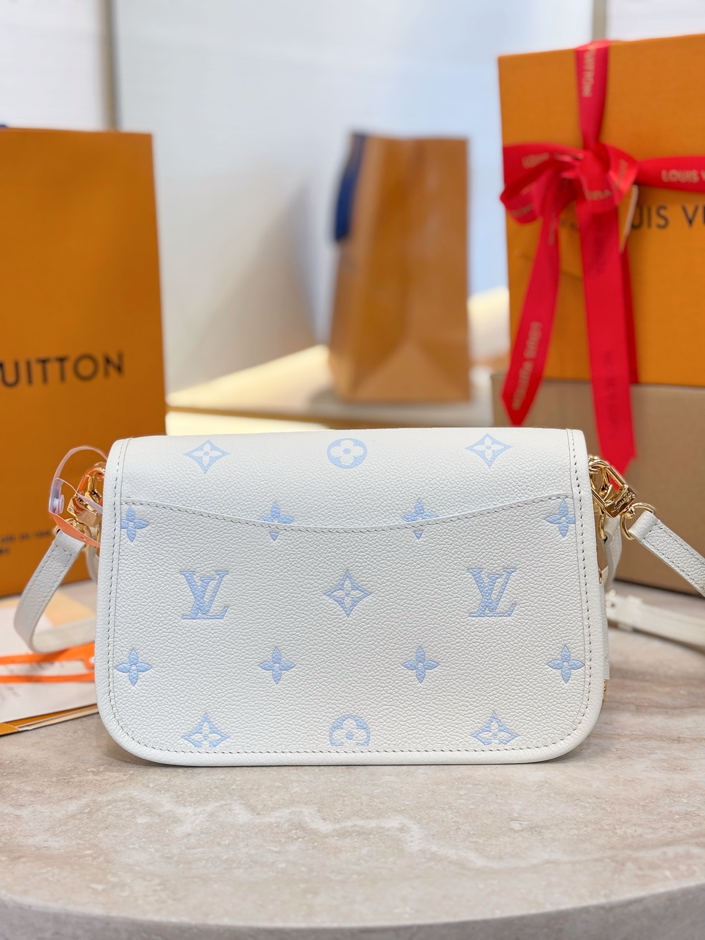 L0vis Vvtt0n Diane Handbags-M28054-25*9*15CM