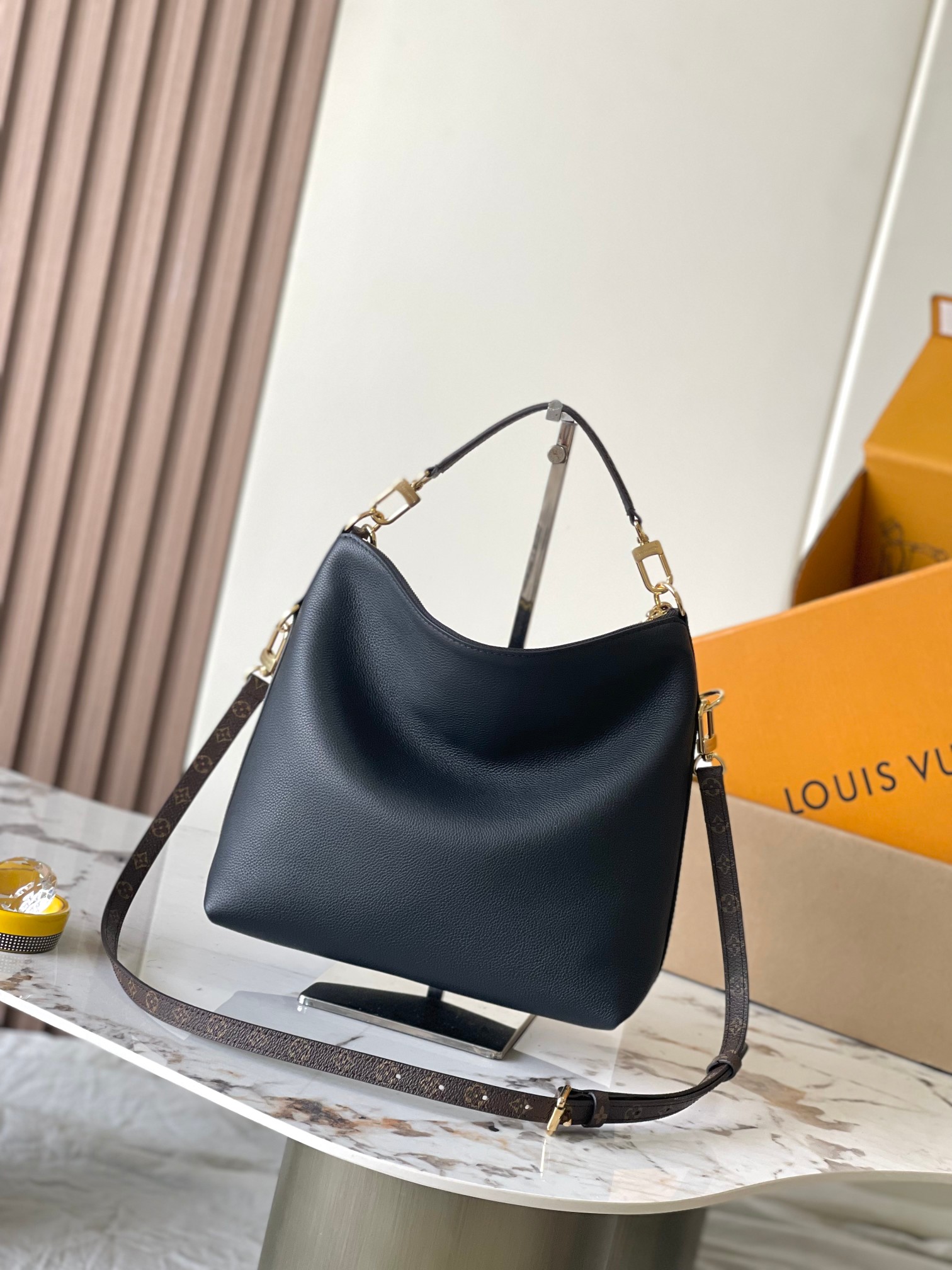 L0vis Vvtt0n Multipass - Handbags-26*10*30CMCM