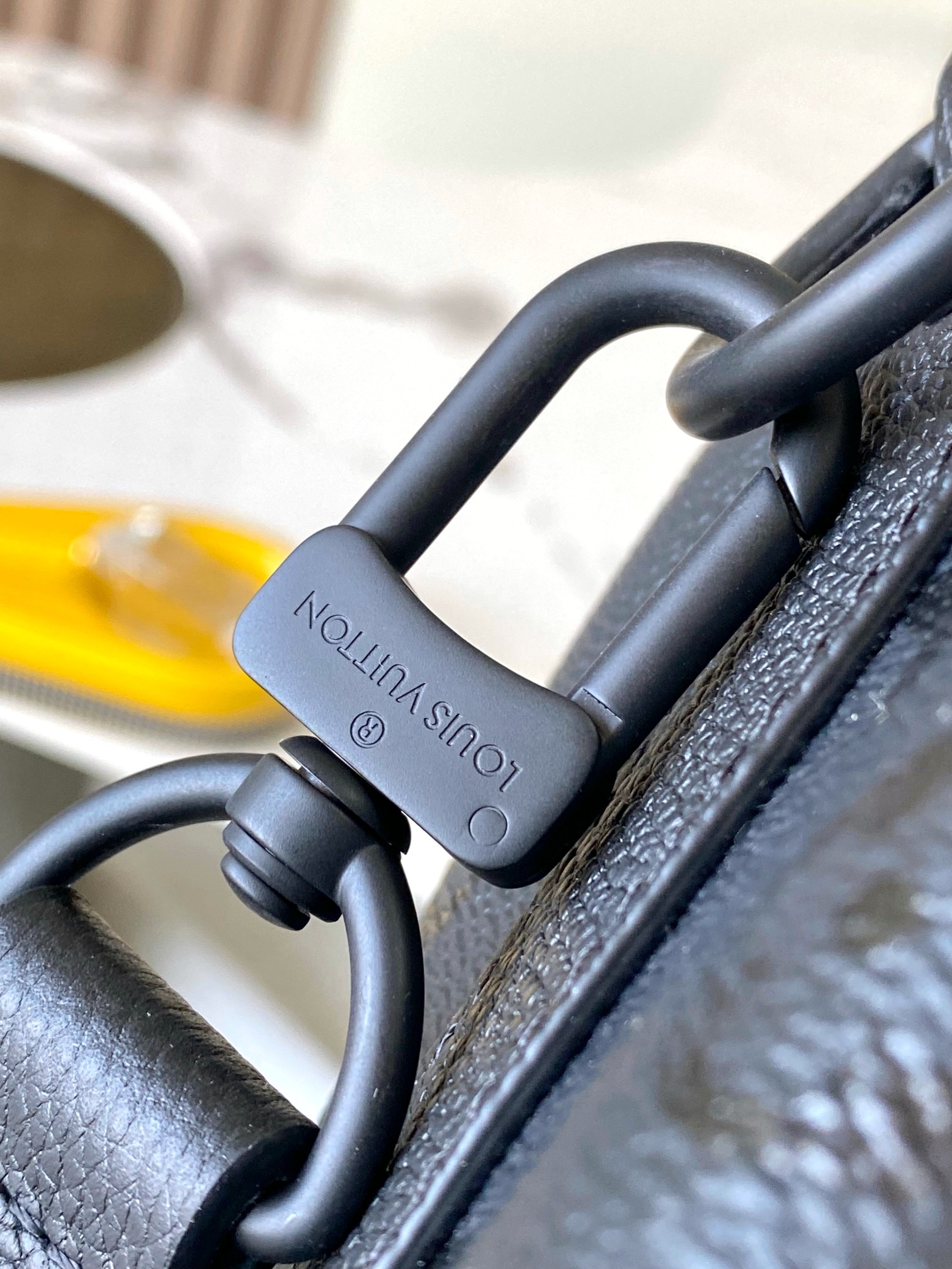 Lv Keepall Bandoulière 25-15*11*25CM