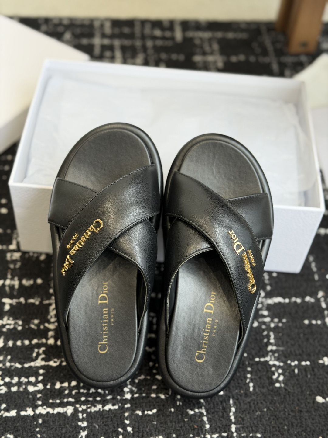 Diro Sandals