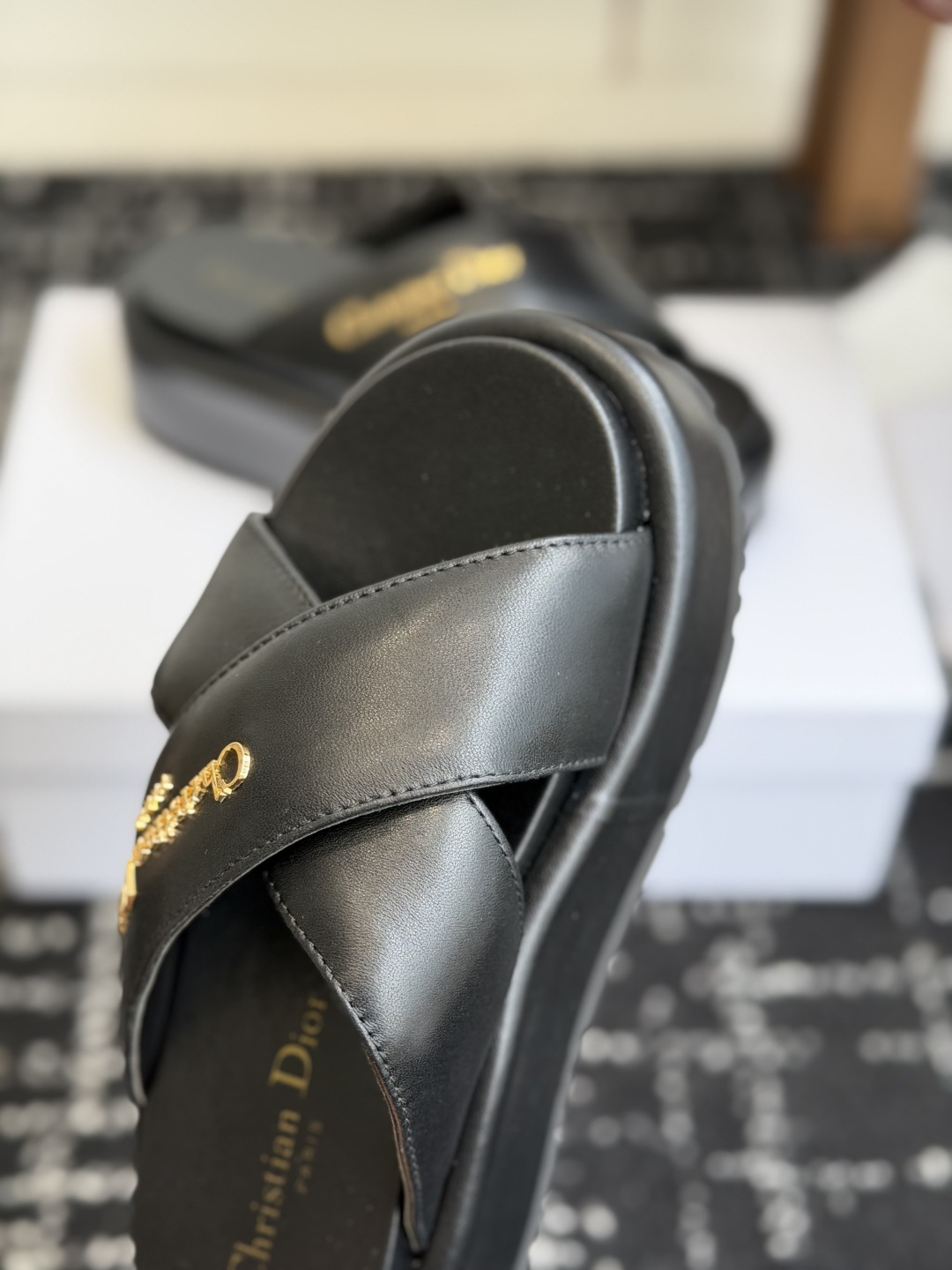 Diro Sandals