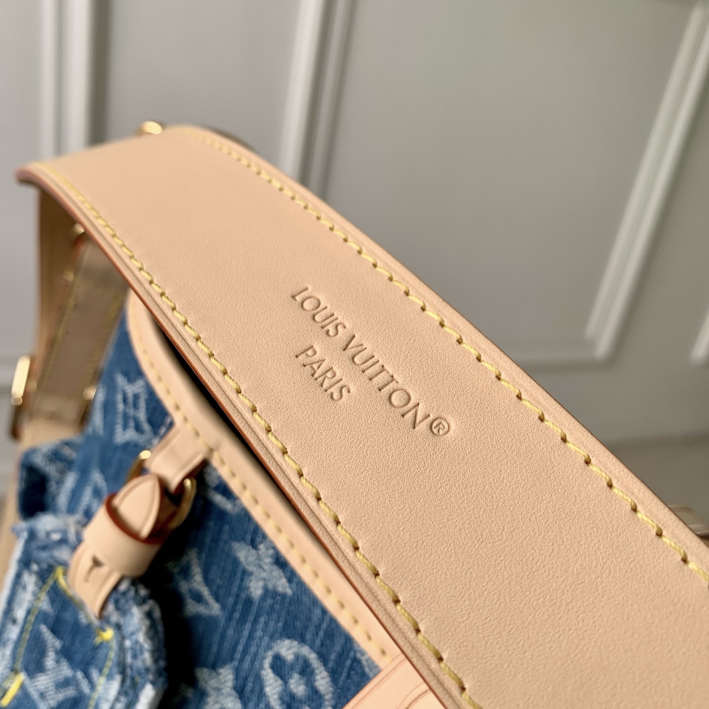 L0vis Vvtt0n Carryall Cargo PM Monogram Denim-33.5 x 23 x 15CM