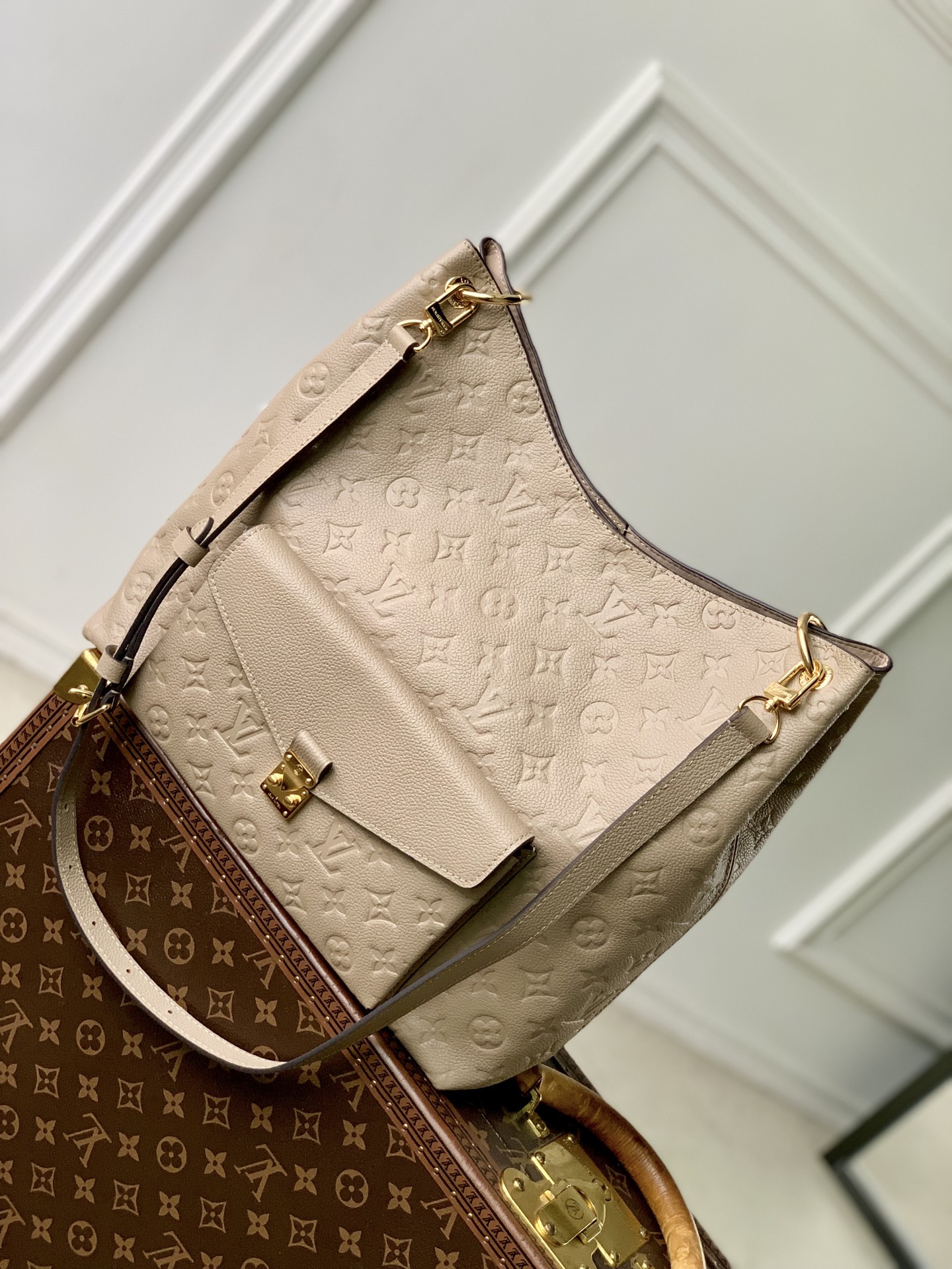 Lou*is Vvtt0n Hobo Métis Monogram Empreinte Leather-M27937-35 x 32.5 x 10CM