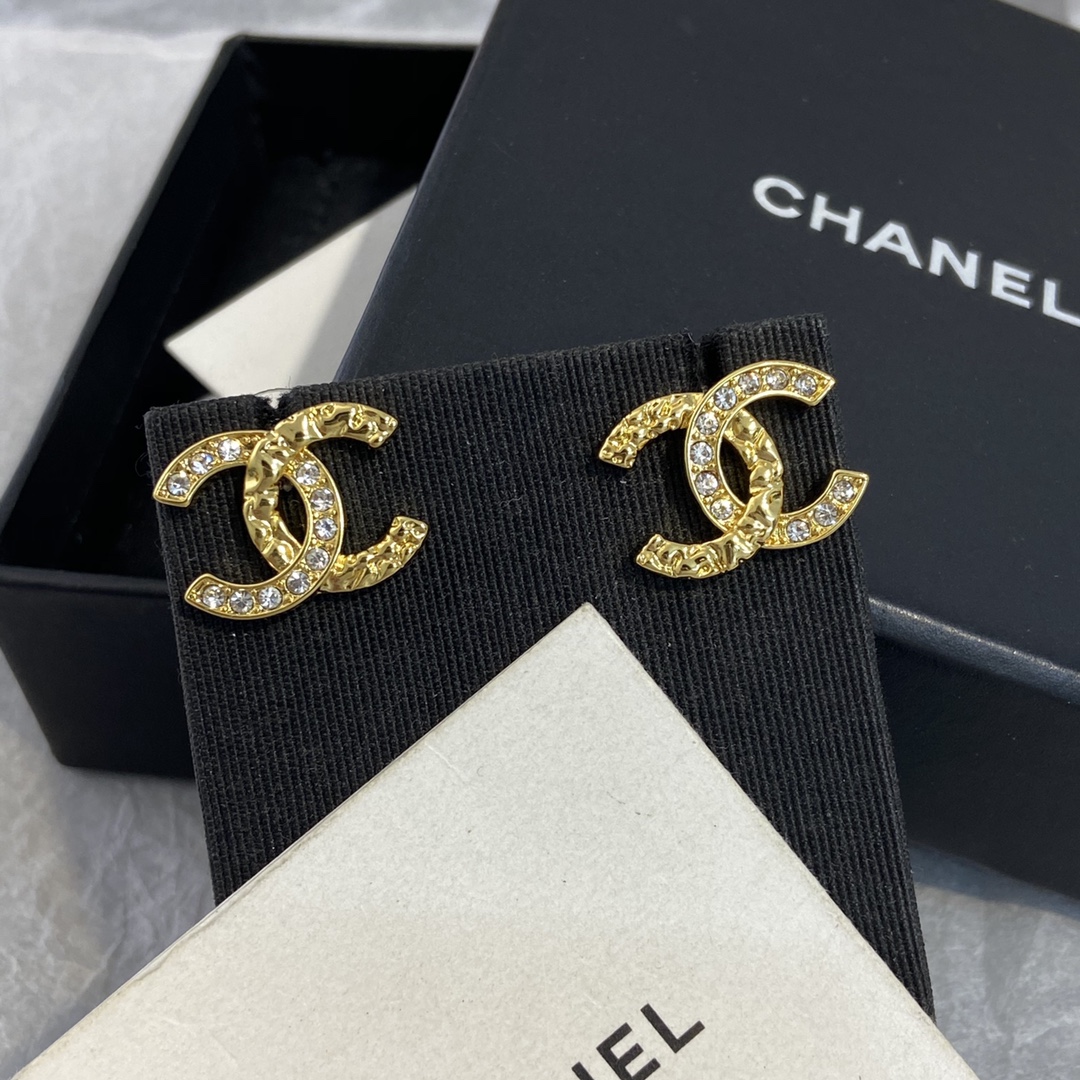 Ch@nel Earring
