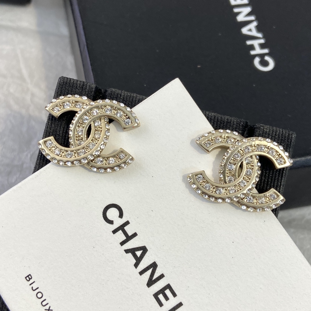 Ch@nel Earring