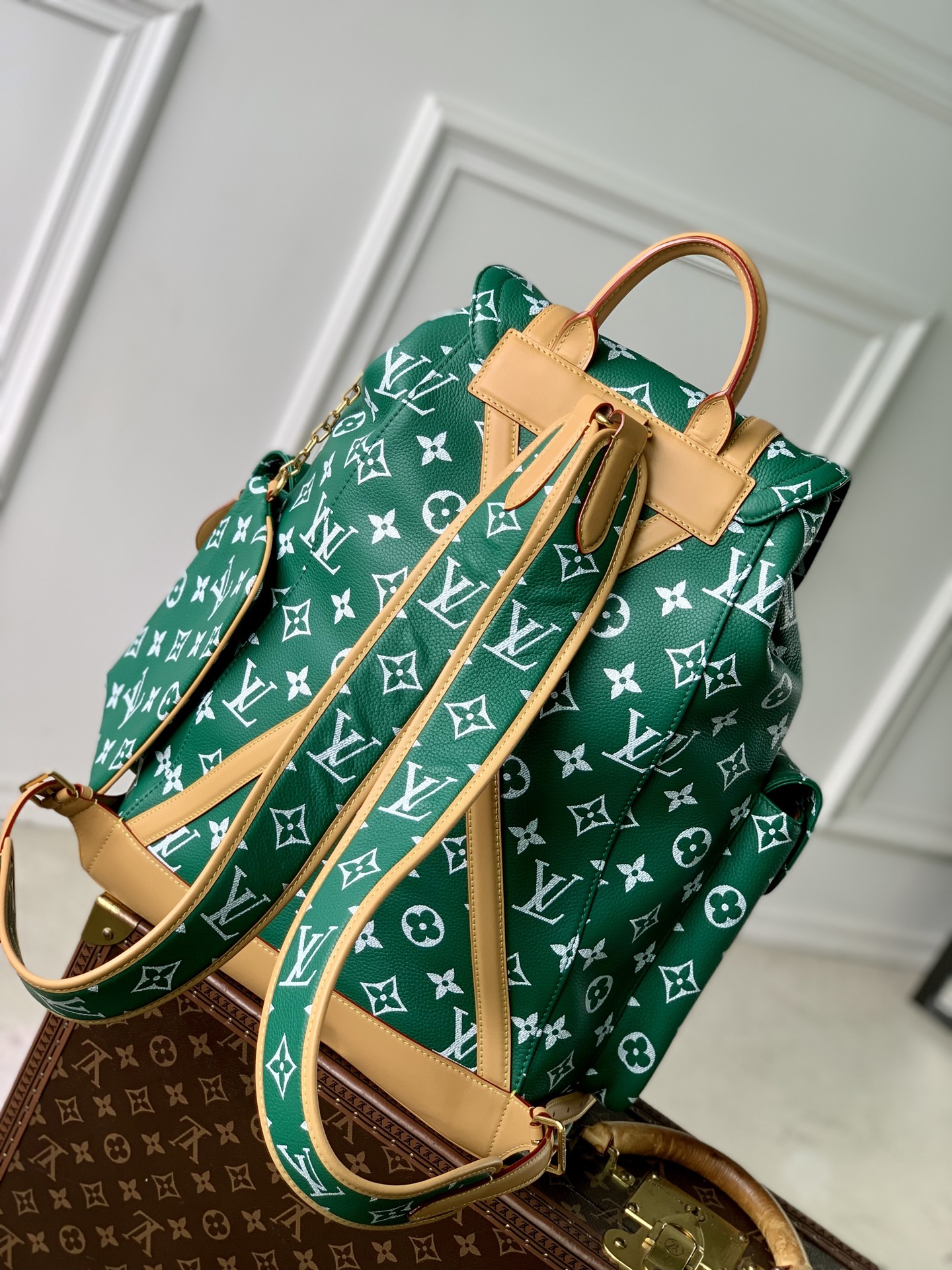 L0vis Vvtt0n Christopher Backpack M24428-38 x 44 x 12.5CM