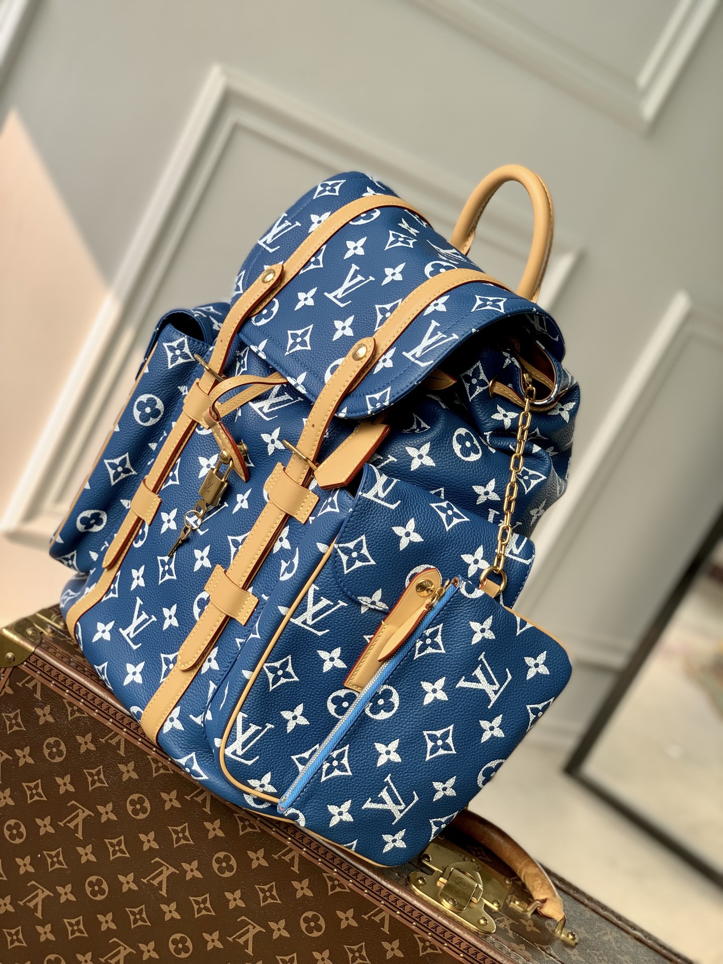 L0vis Vvtt0n Christopher Backpack M24428-38 x 44 x 12.5CM