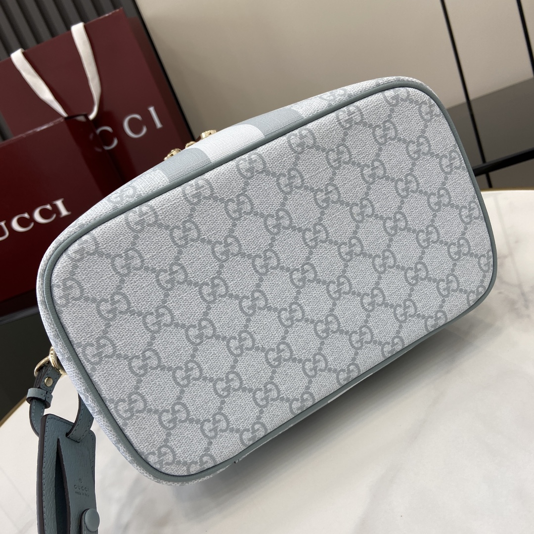 Gvc*1 Savoy Medium Beauty Case -25*17.5*15CM