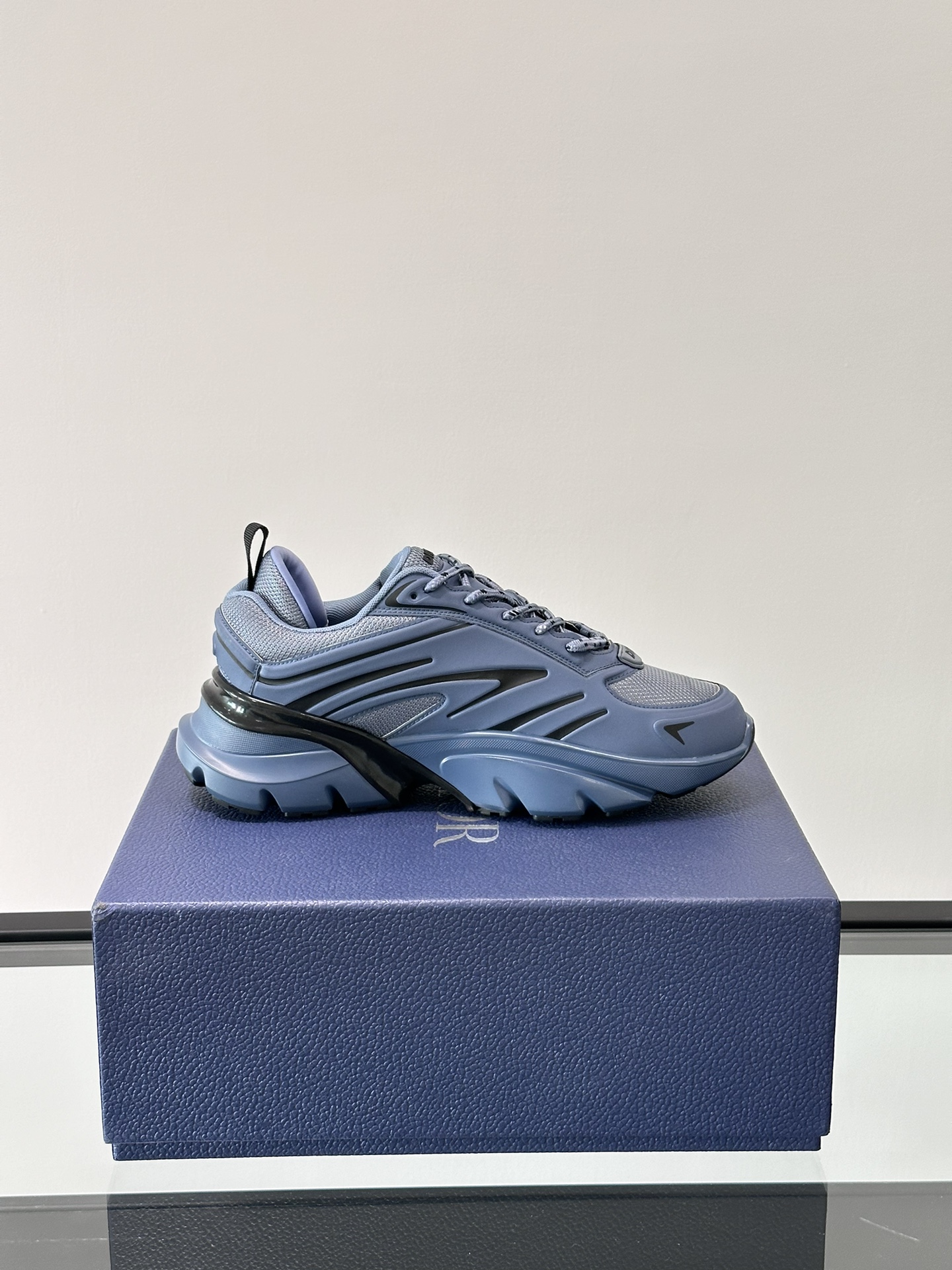 Diro Sports Sneakers