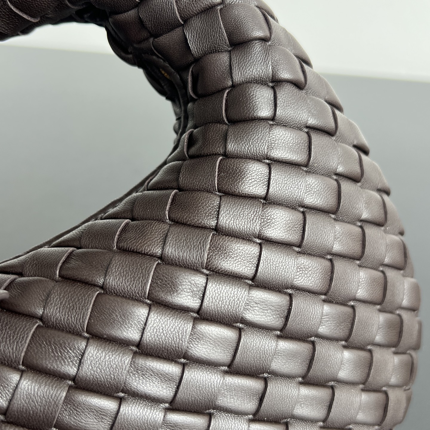 B0tt*ga Ven*ta Leather Shoulder Bag-26x22x5CM