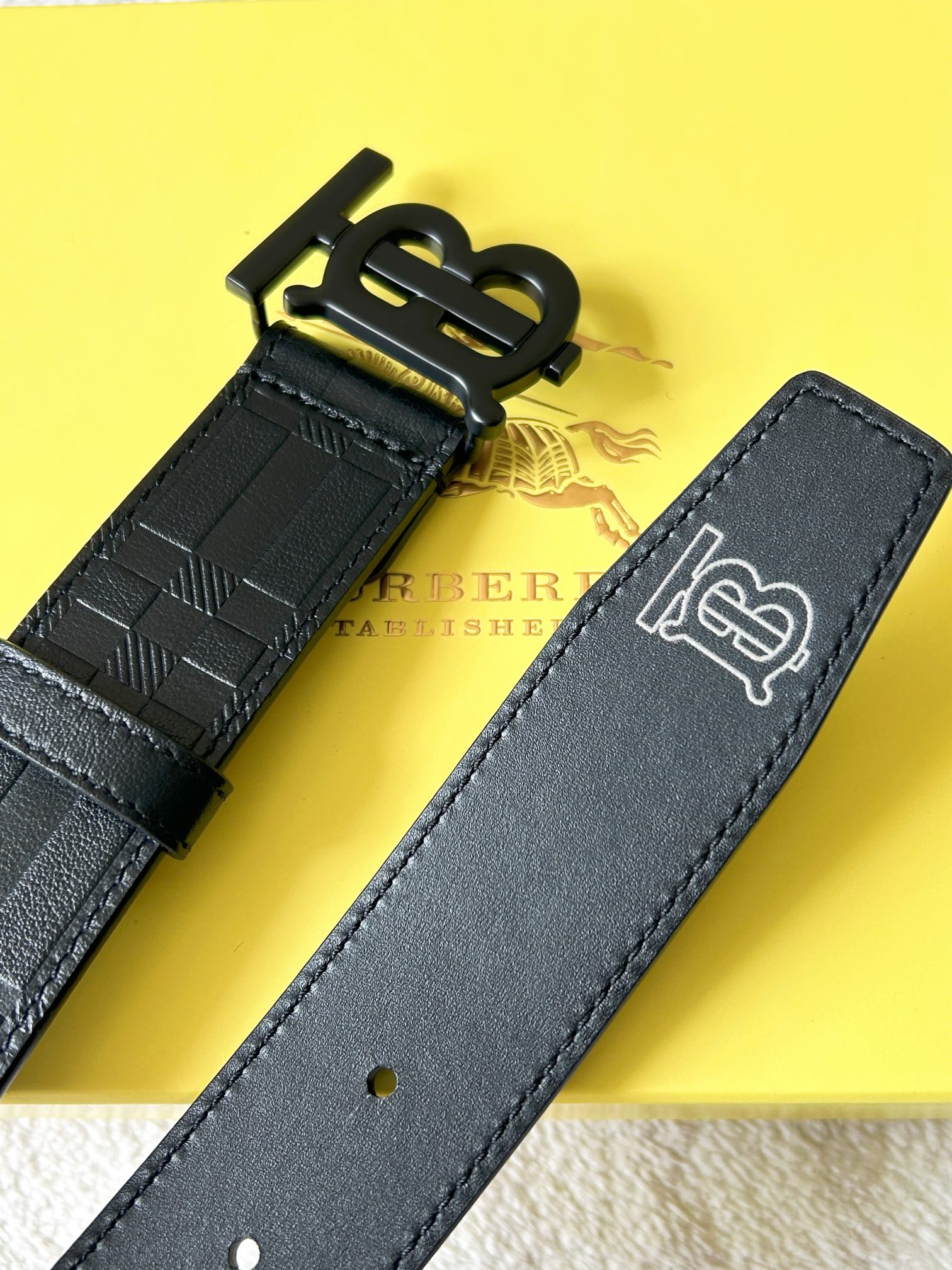 Bv*b*rry Belt-3.5CM