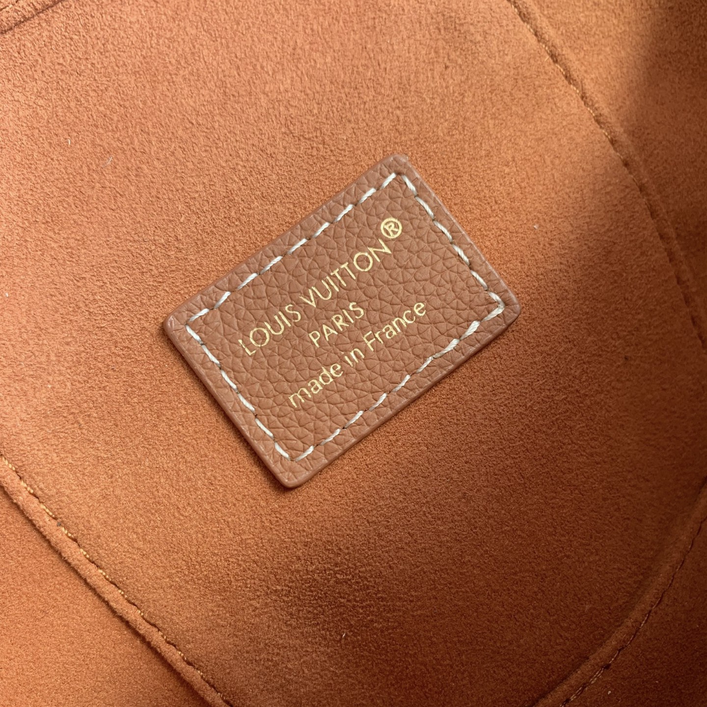 L0vis Vvtt0n Low Key Vanity Pouch-M27505-19 x 12 x 5.5CM