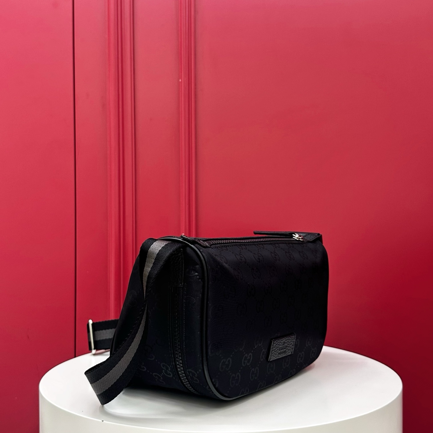 Gu*cci Black Leather Hip Sack-27*12*14CM