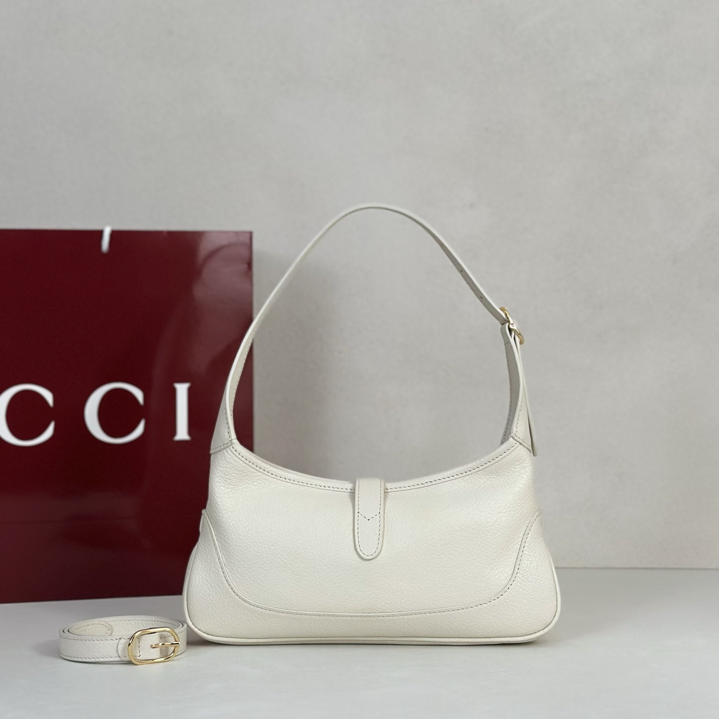 Gvc*1 Jackie Shoulder Bag In White Leather-27*13*.3.5CM