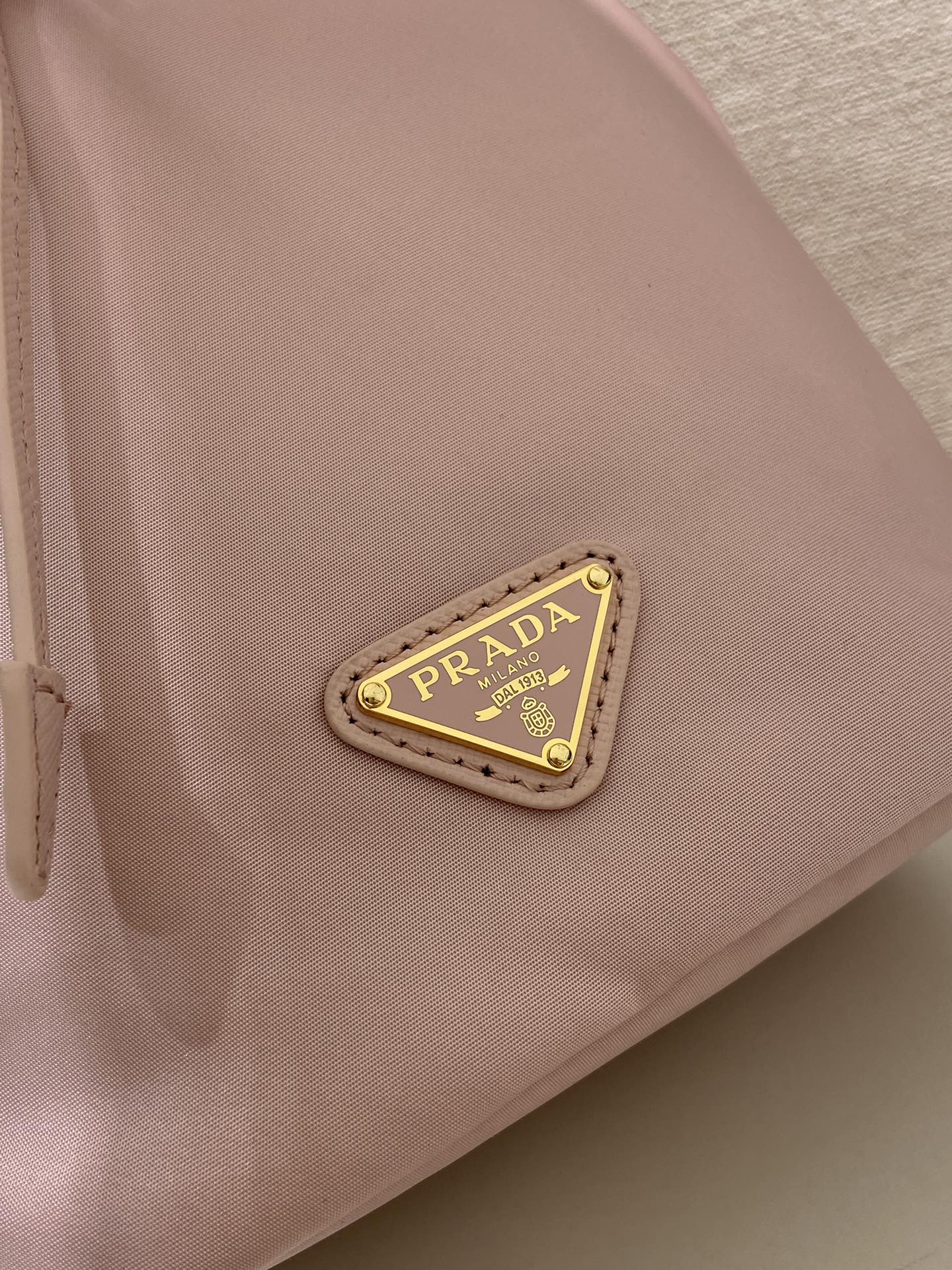 Pra*a Re-Nylon Bucket Bag-1N369-15.5*23*10CM