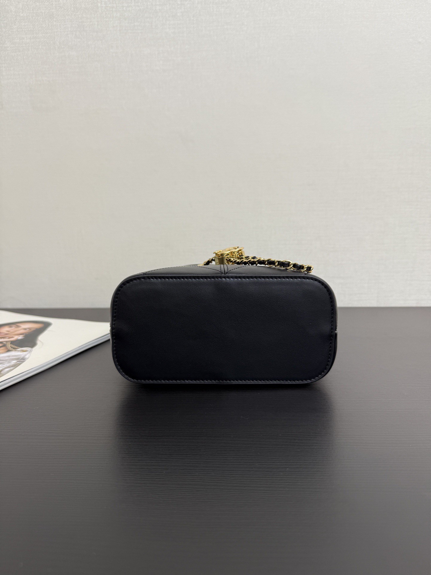Ch@nel Small shopping bag, Calfskin-27.5 x 21 x 10CM