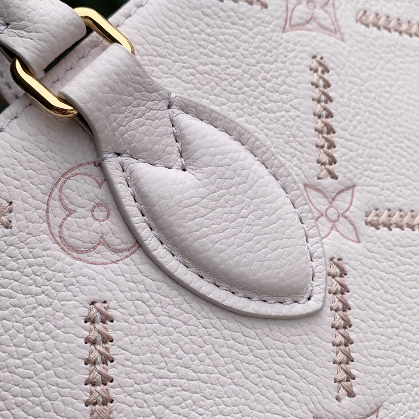L0vis Vvtt0n OnTheGo Monogram Bold Handbag-M14576-19 x 11.5 x 25CM